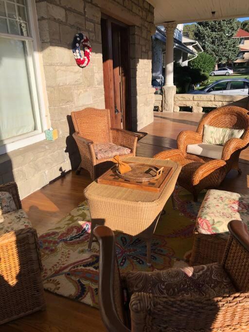 Maple House Large Vacation Home, Sleeps 7 Pet Friendly Great Location view 5