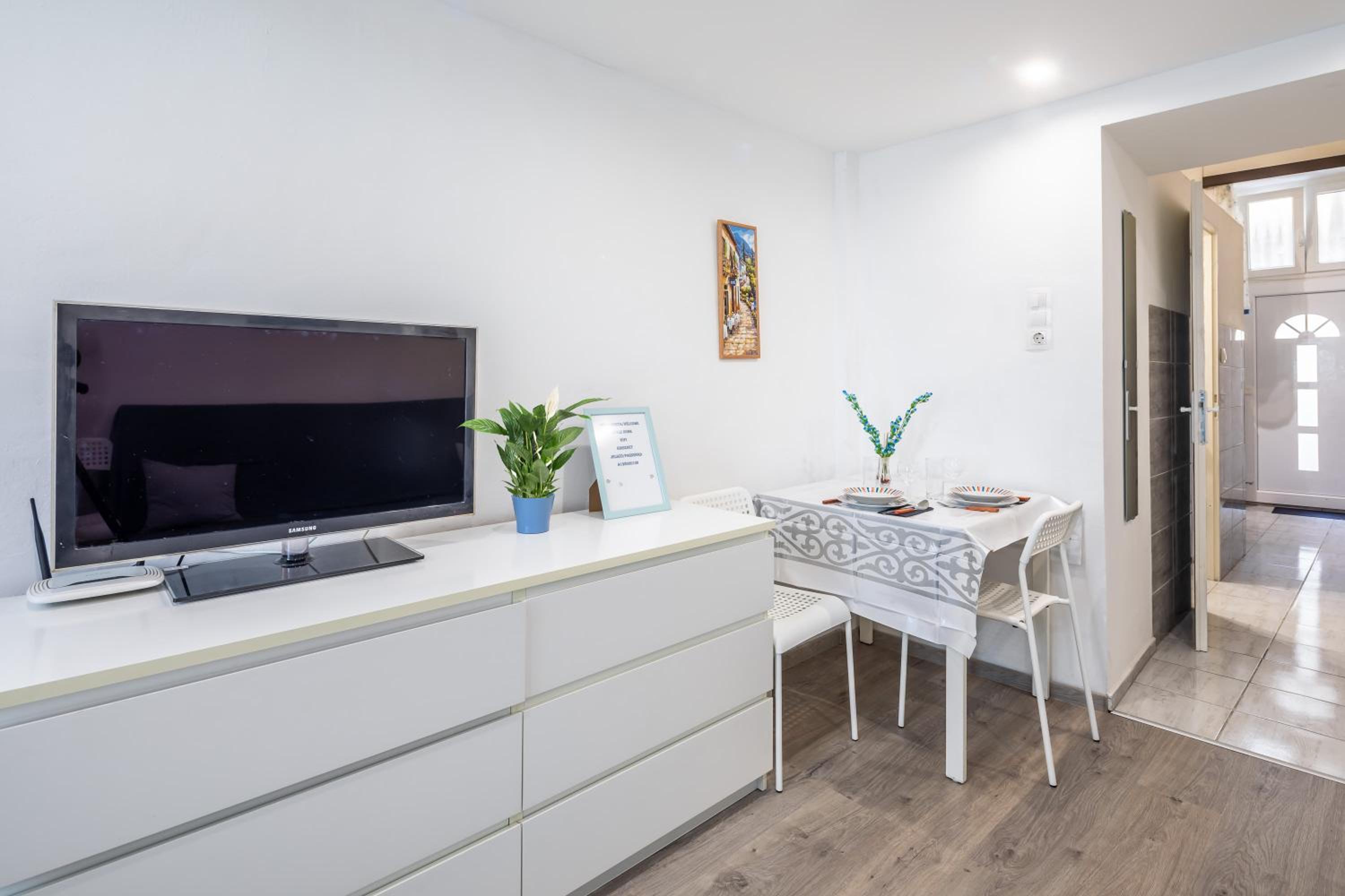Simple and Central A C Home view 2