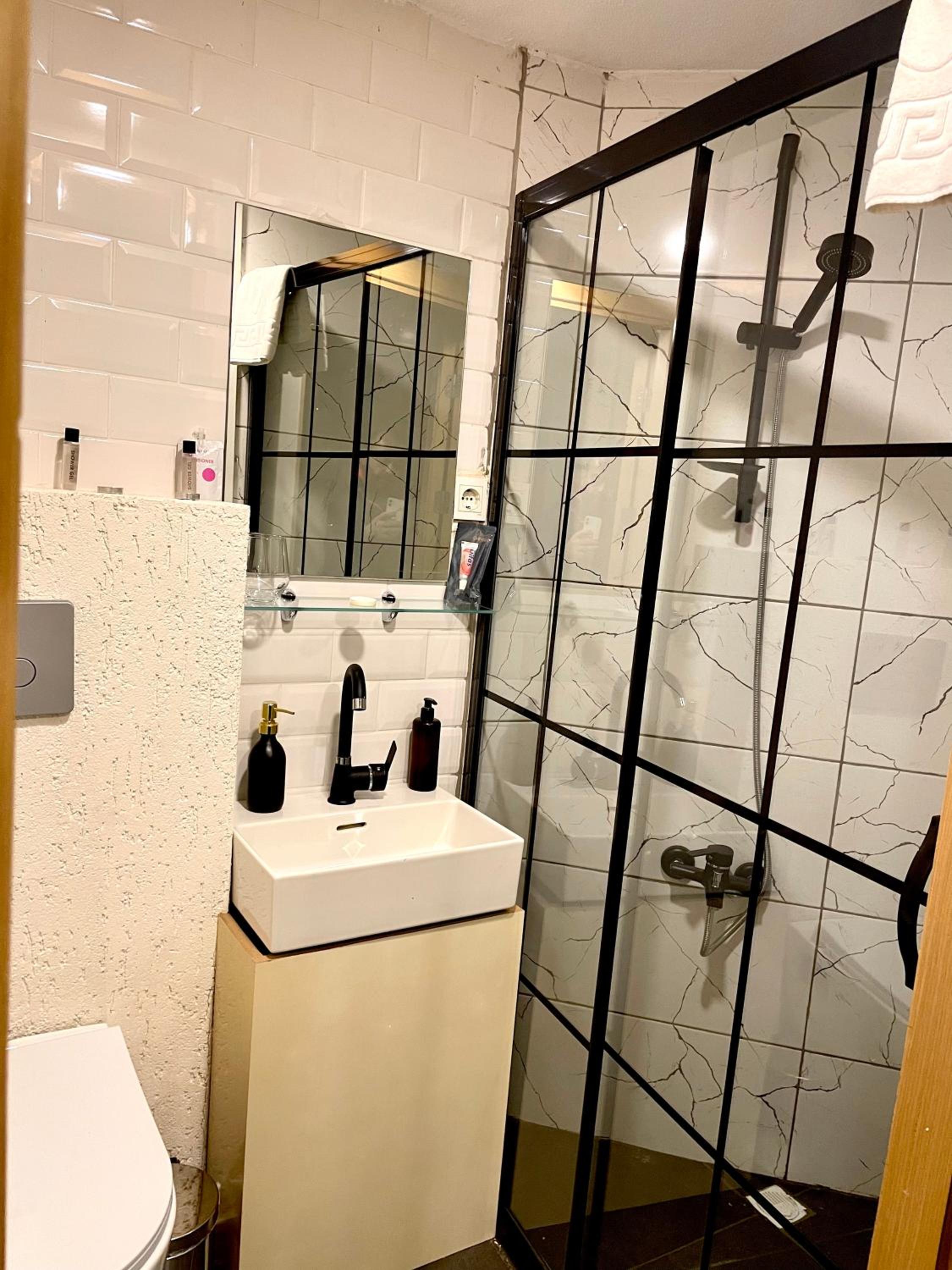 Mates Port Otel - Image 15