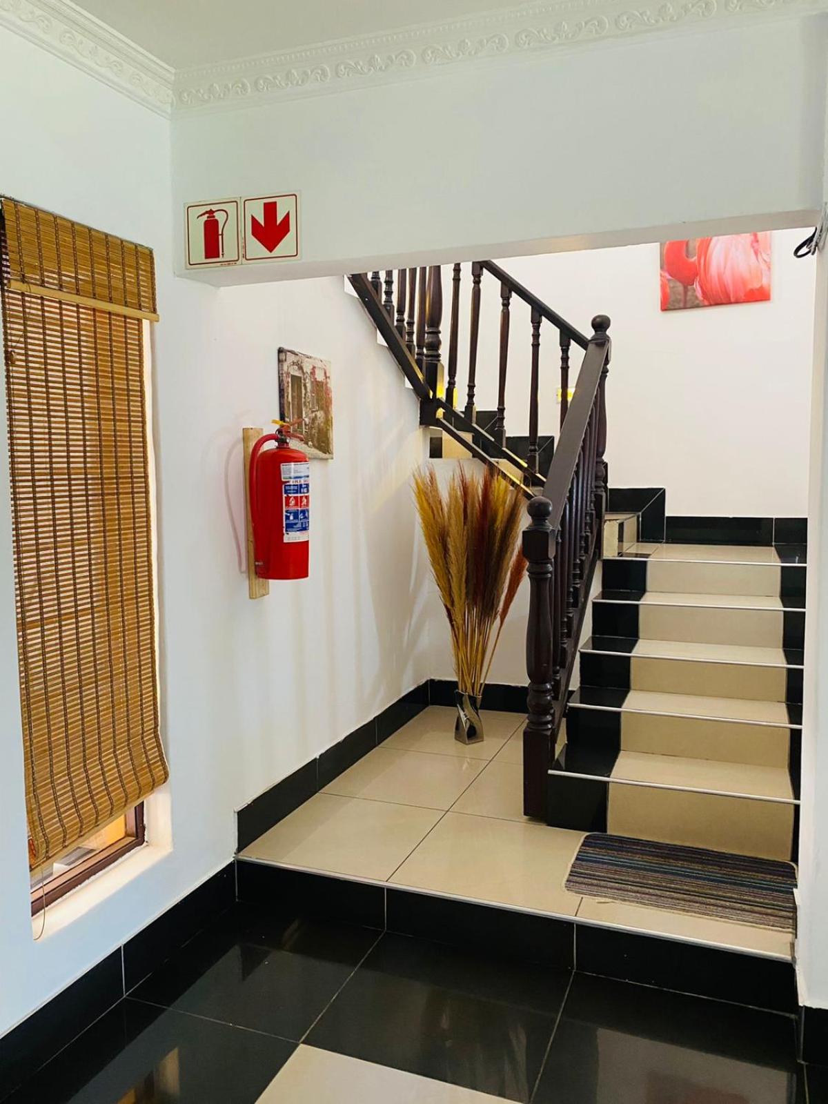 Airport Royal Guest House