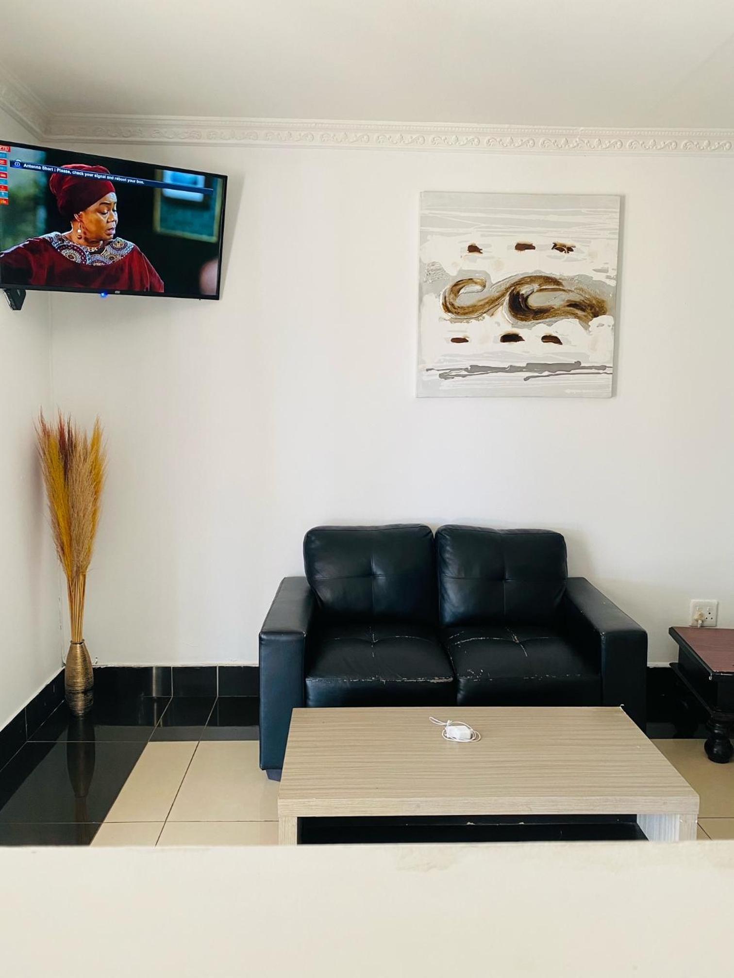 Airport Royal Guest House