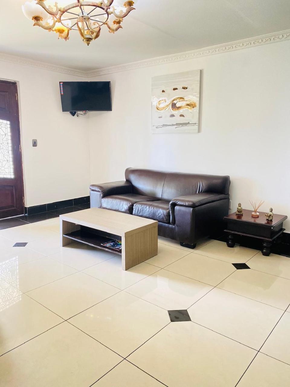 Airport Royal Guest House