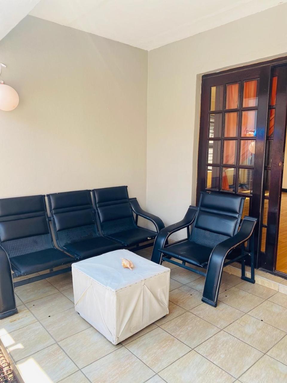 Airport Royal Guest House