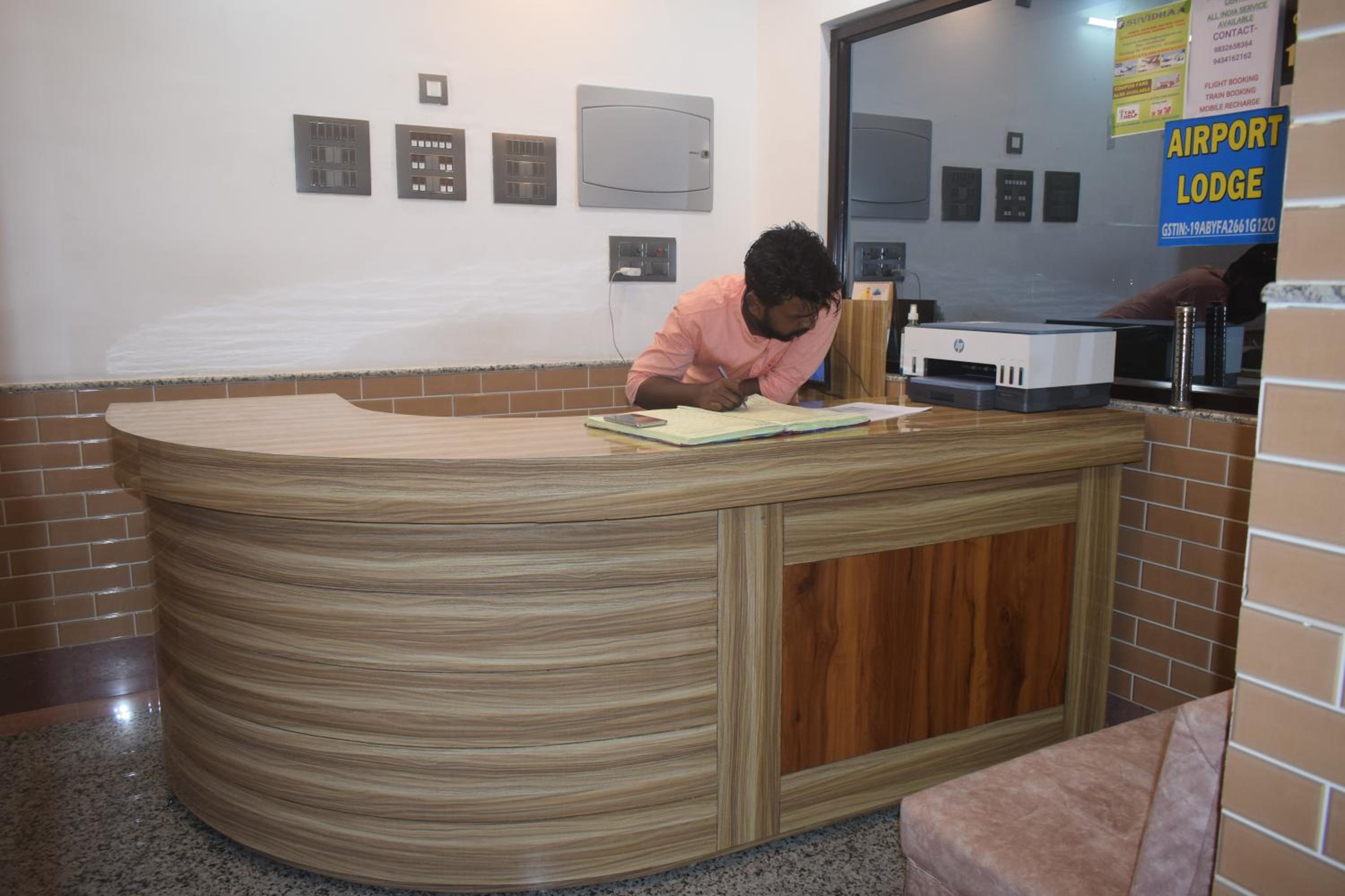 Photo 10