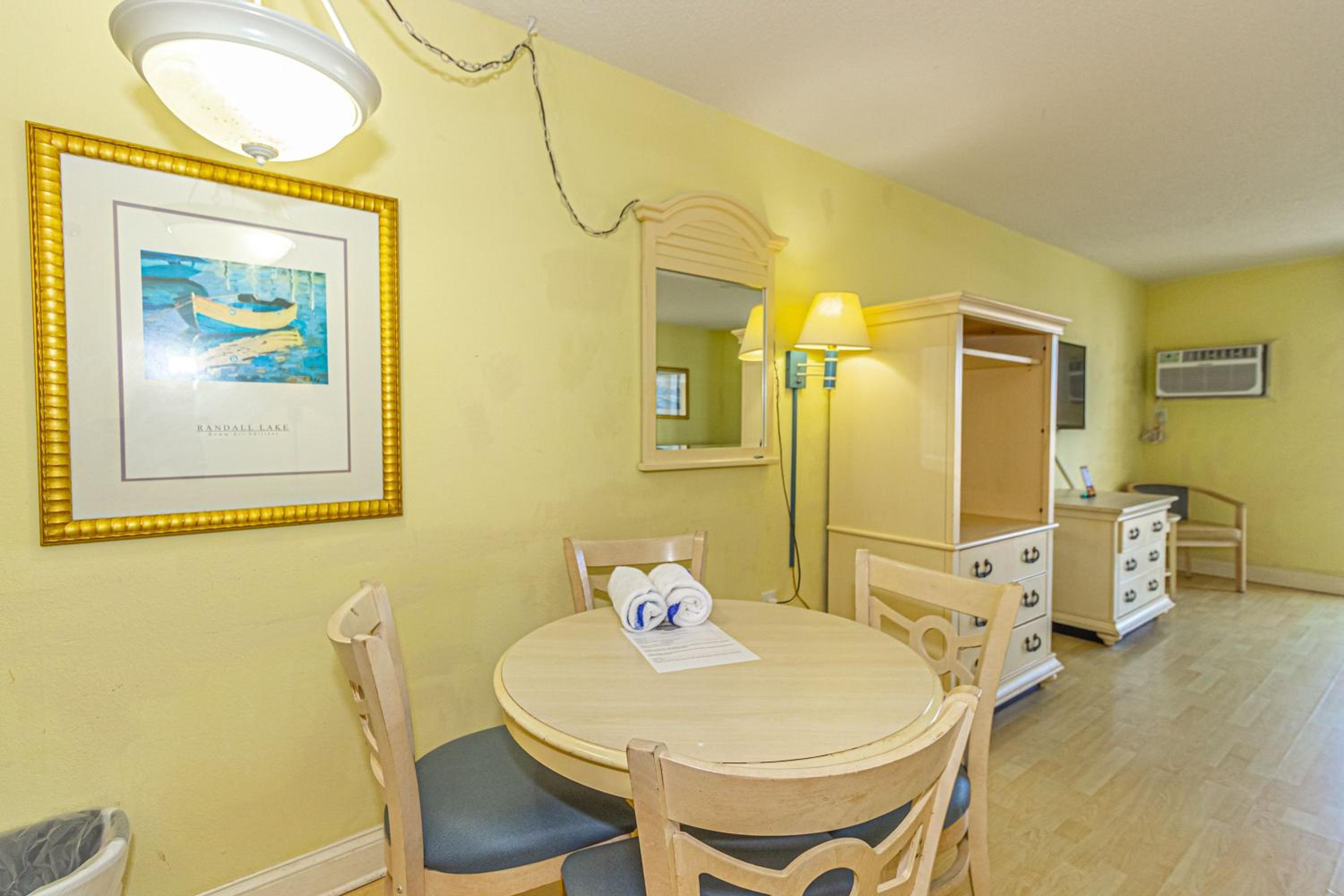 Oversized Ocean View Condo Perfect for 2-4 Guests Sea Mist 50713 view 4