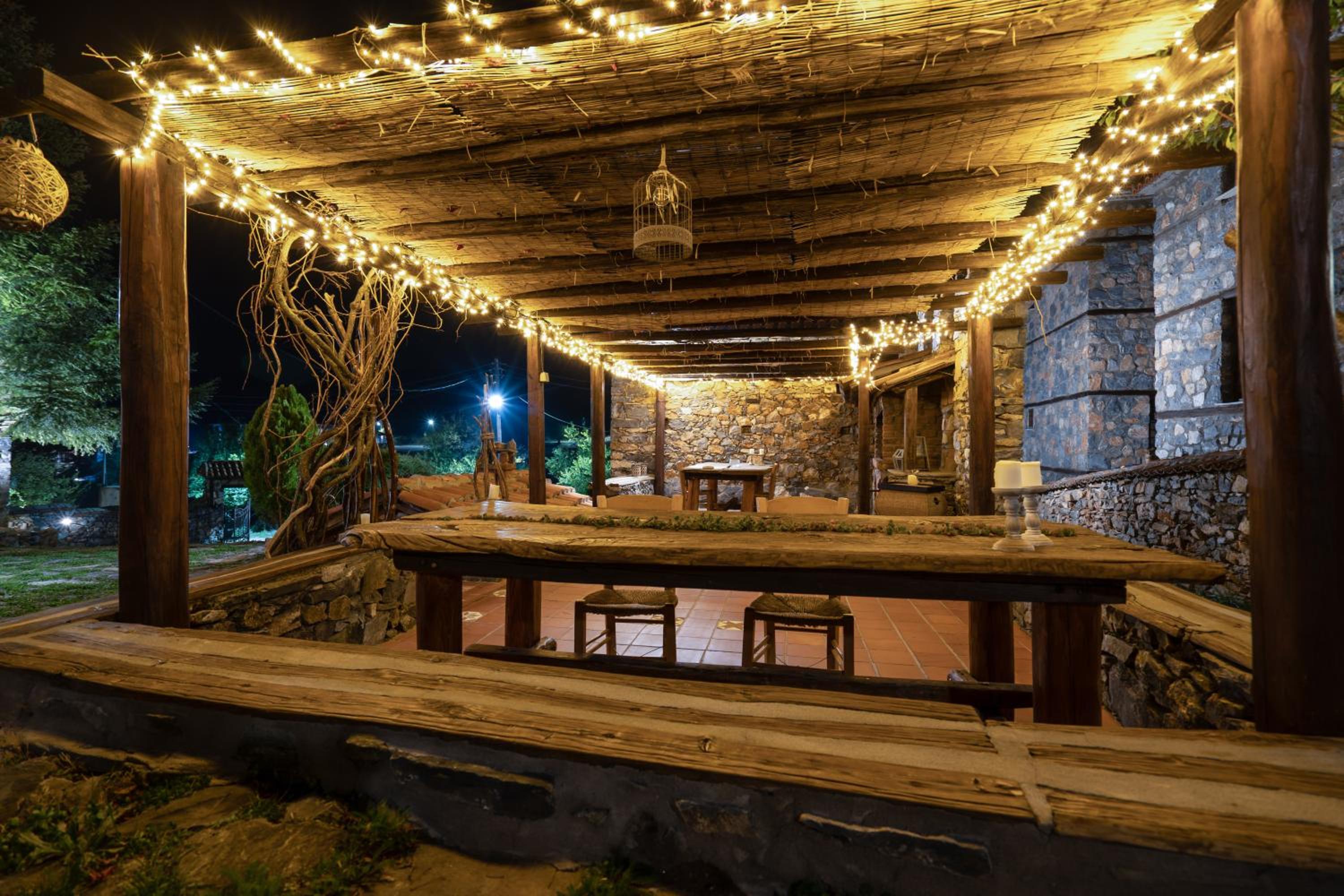 4 Seasons Premium Chalet & Massage Treatments view 3