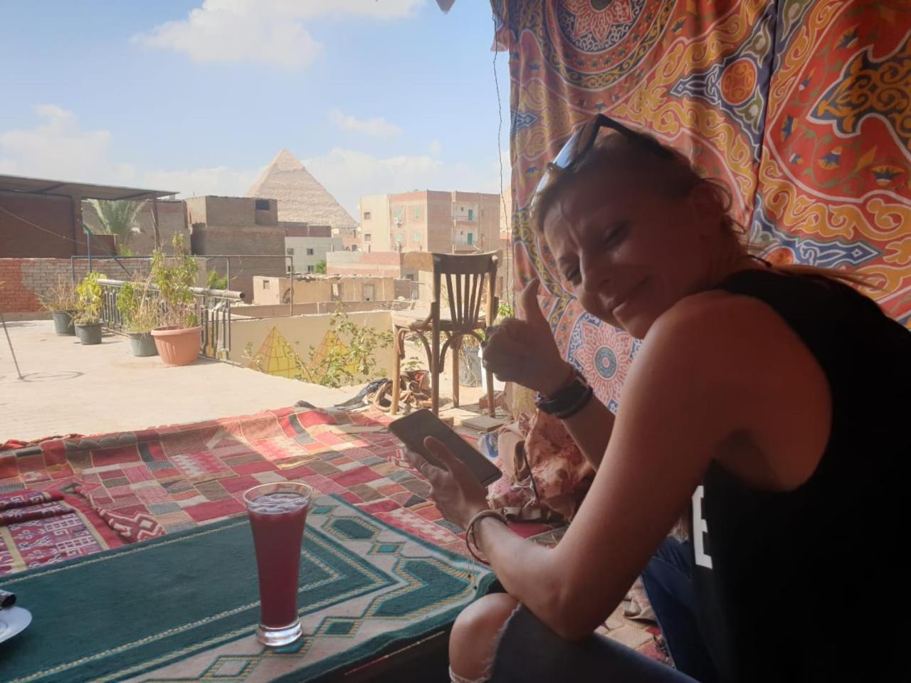 Jana Pyramids view inn