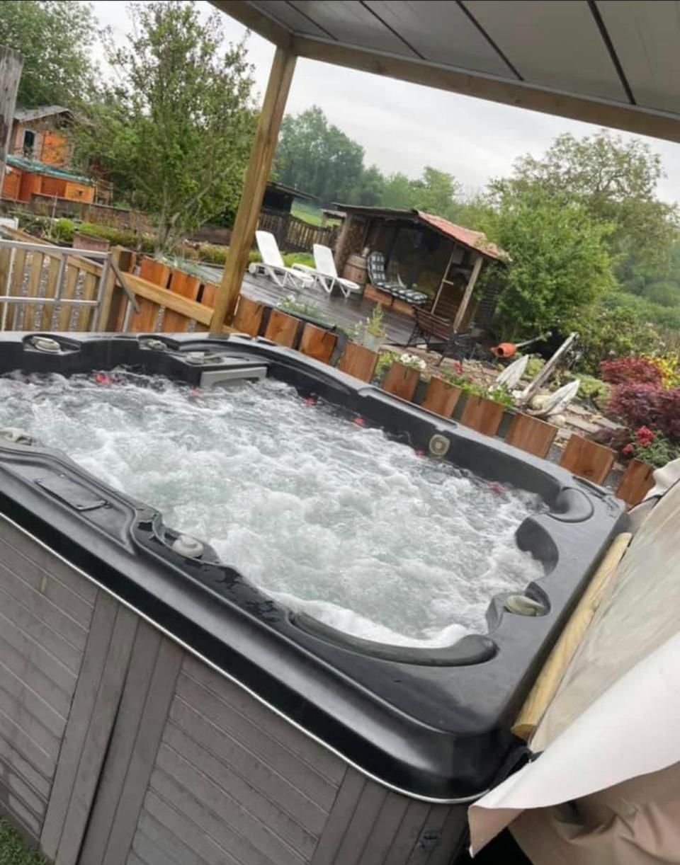 Gite Au champ du bouillon proche de Pairi Daiza wellness en option