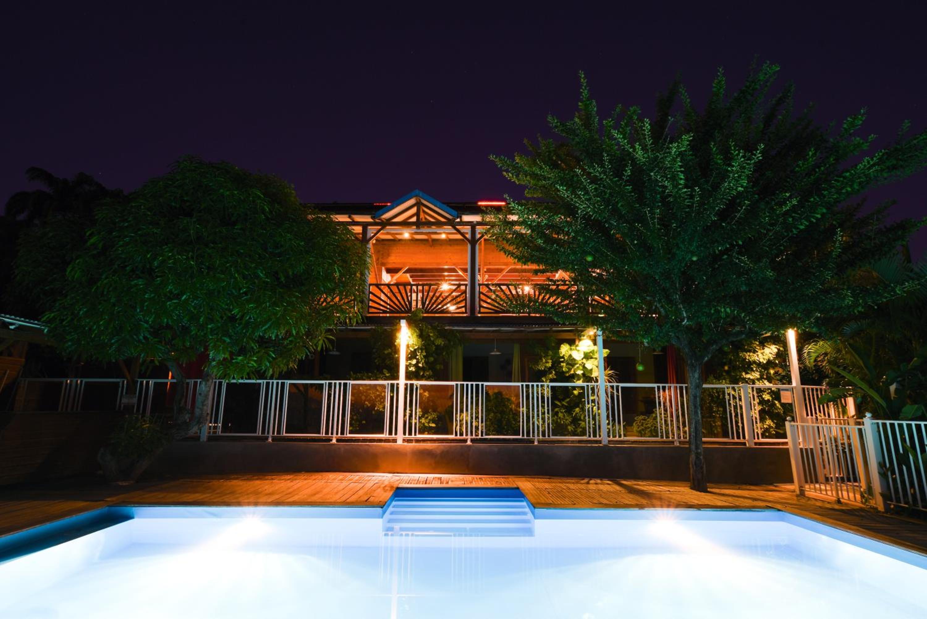 Maison spacieuse à Pointe-Noire avec piscine partagée 110 m² view 2