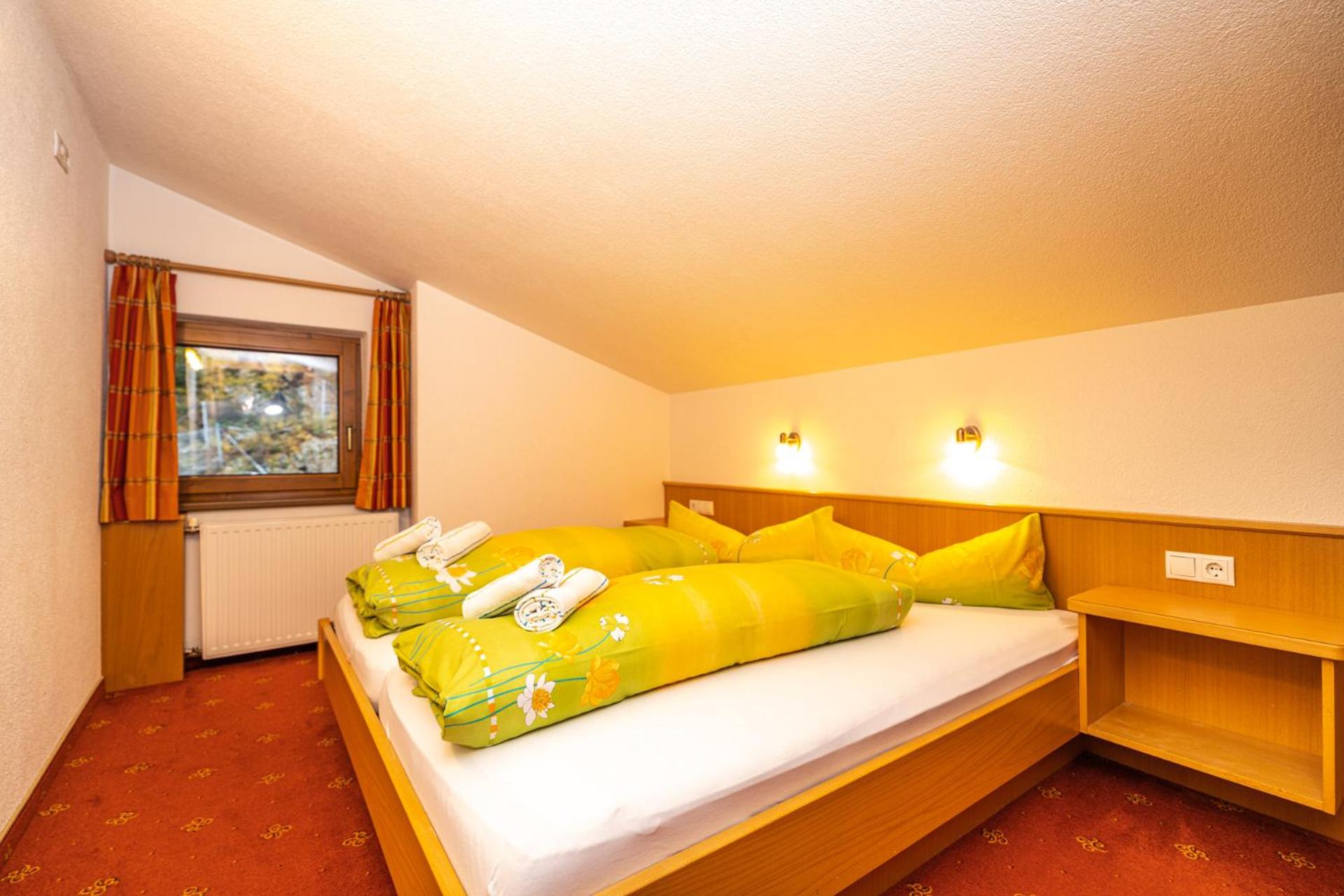 Haus Anton Sölden - Apartments & Zimmer