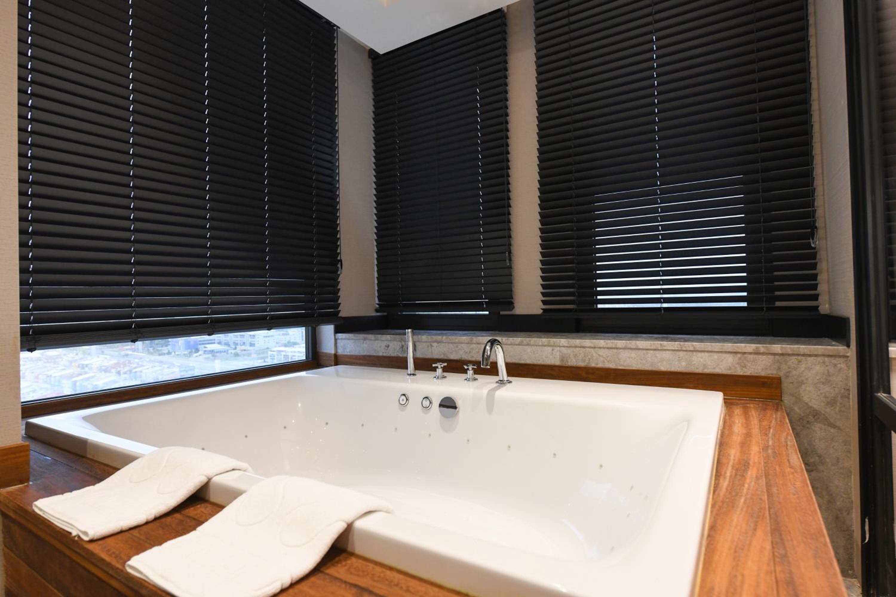 Crowne Plaza Ankara, an IHG Hotel - Image 80