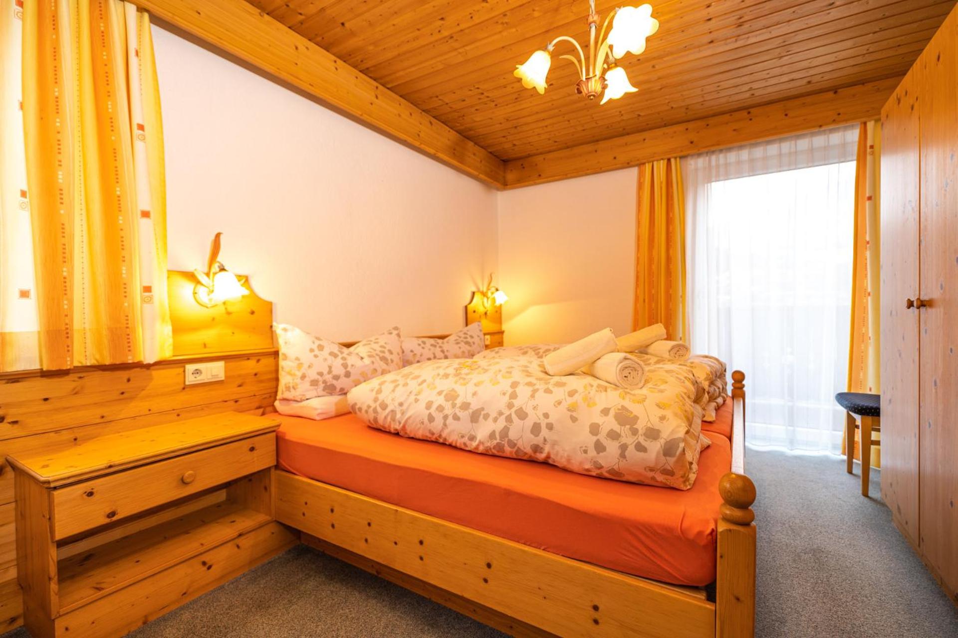 Haus Anton Sölden - Apartments & Zimmer