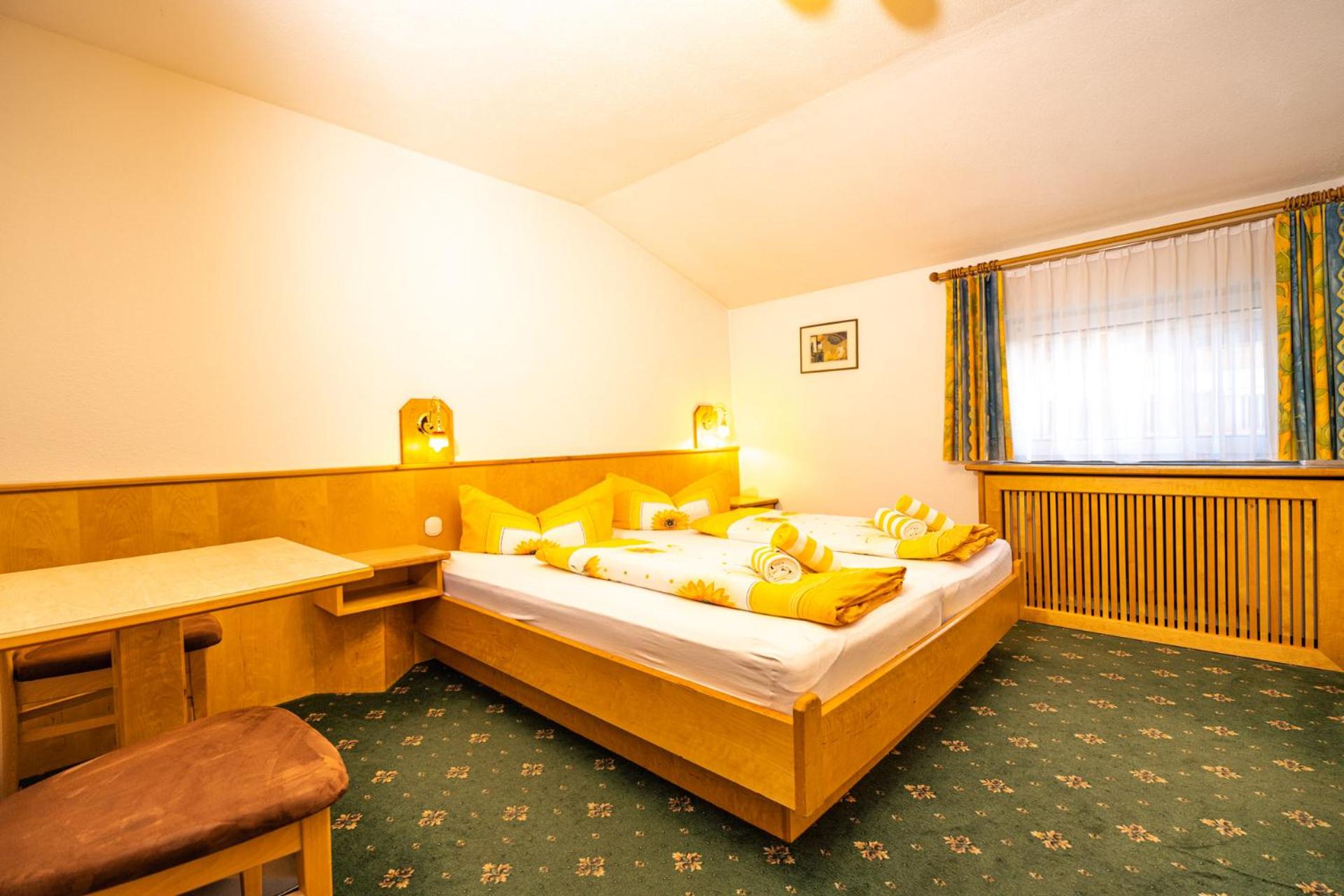 Haus Anton Sölden - Apartments & Zimmer