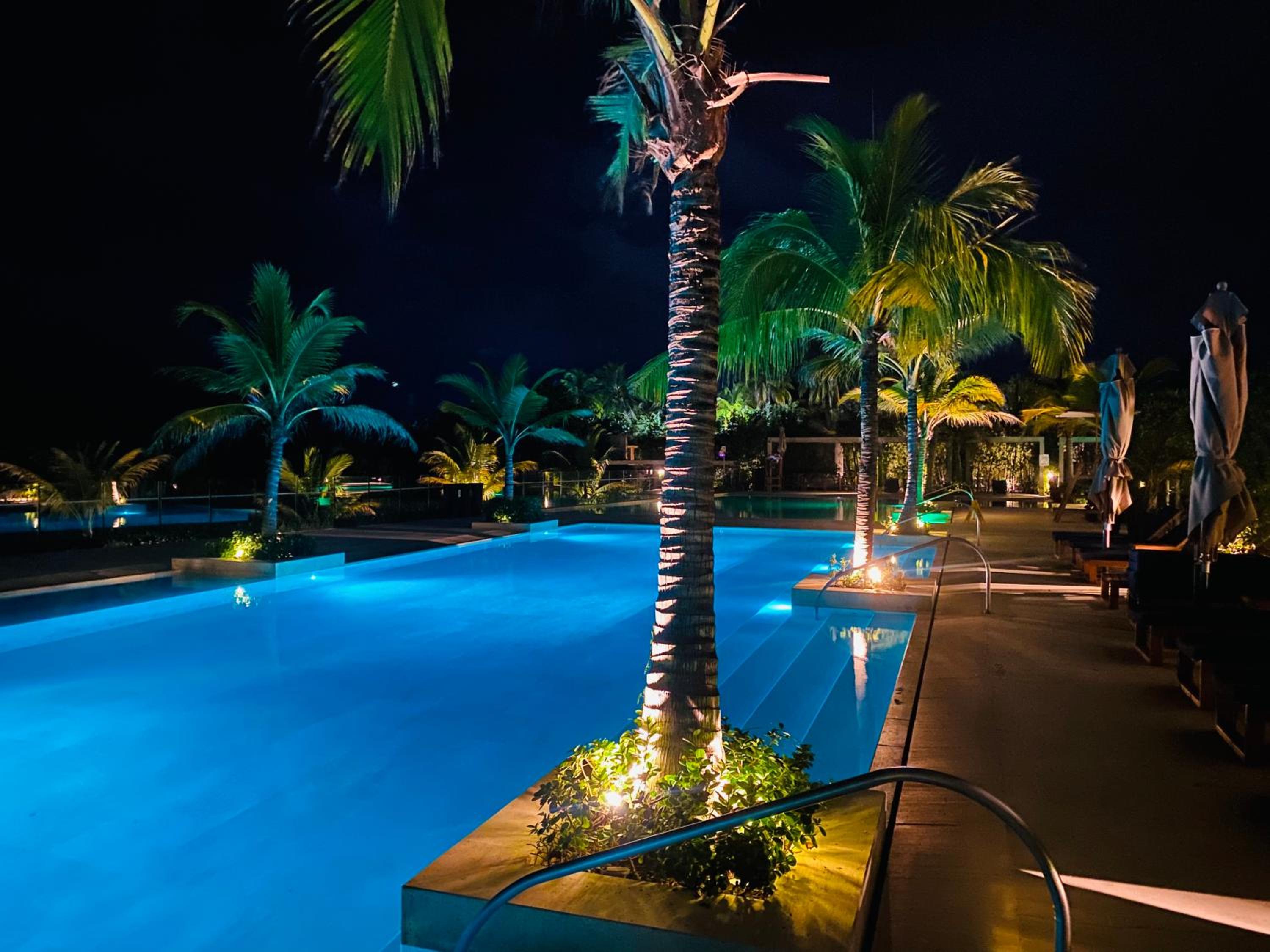 !Condominio de Lujo! Playa + Piscinas + Natural