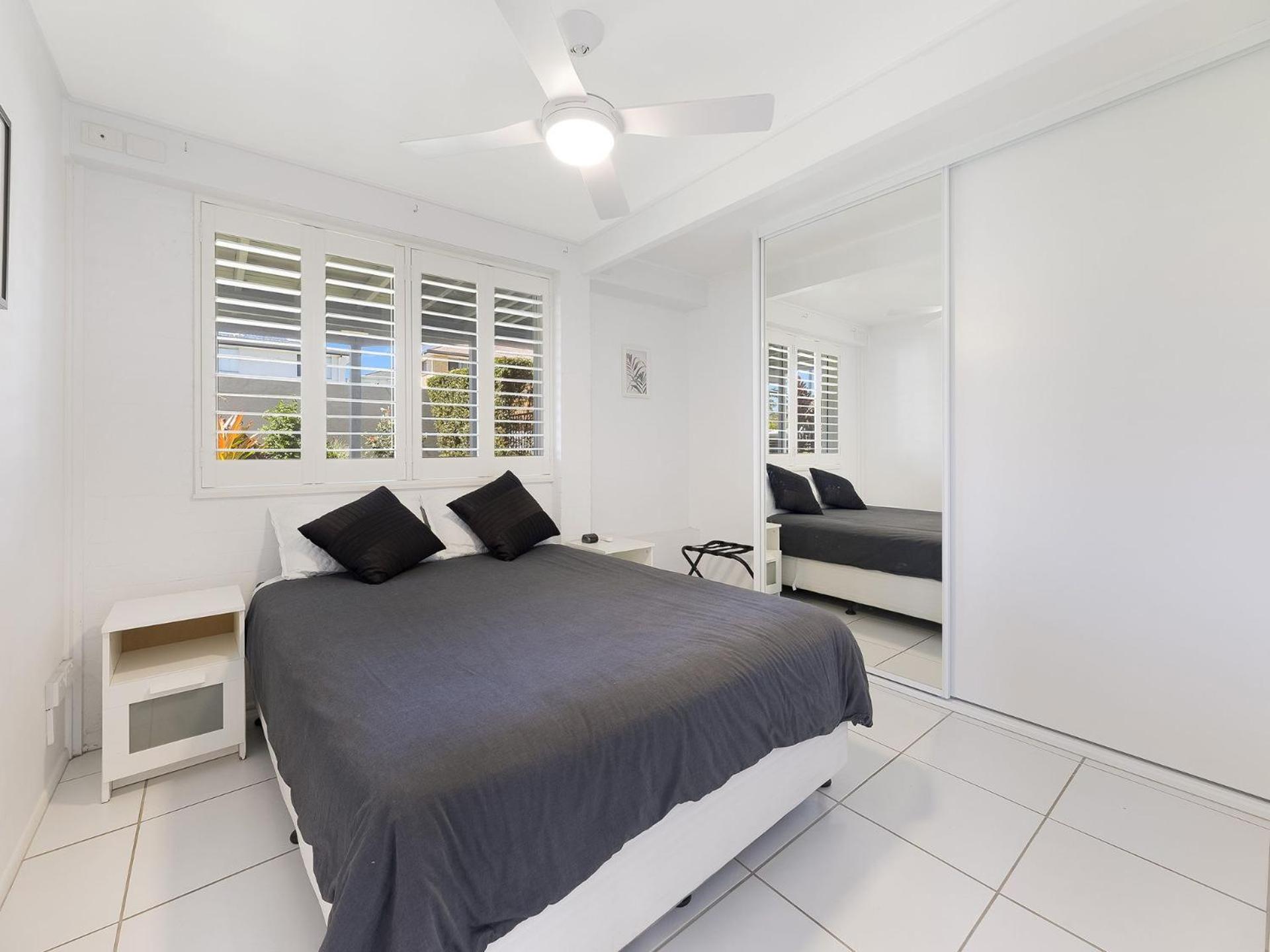 1 Rowell Street Battery Hill QLD