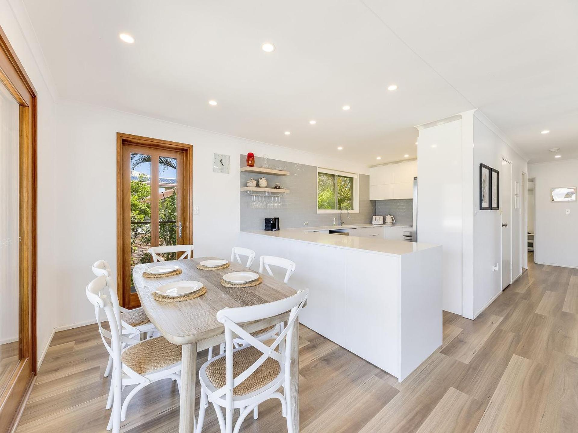 1 Rowell Street Battery Hill QLD