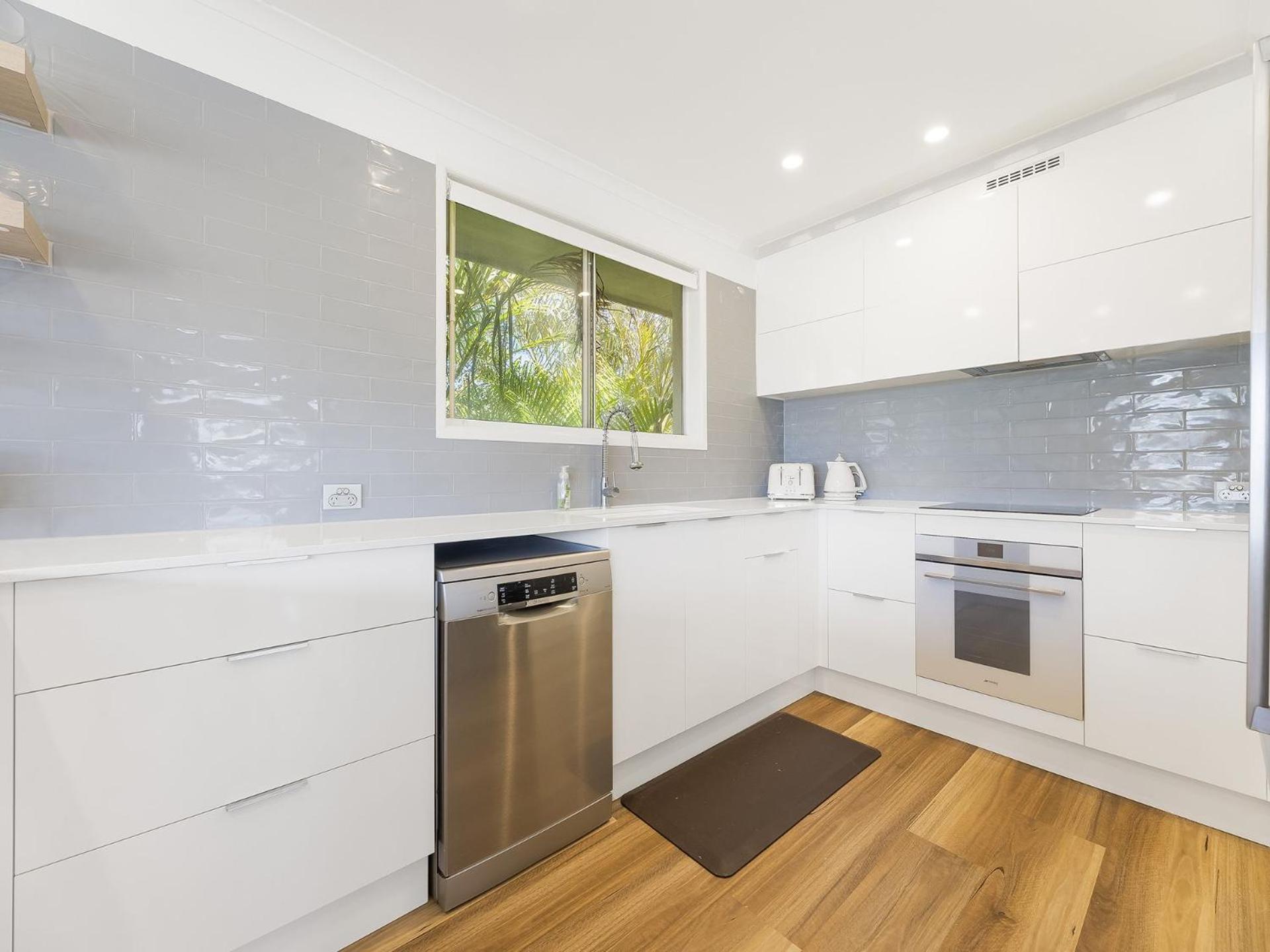 1 Rowell Street Battery Hill QLD