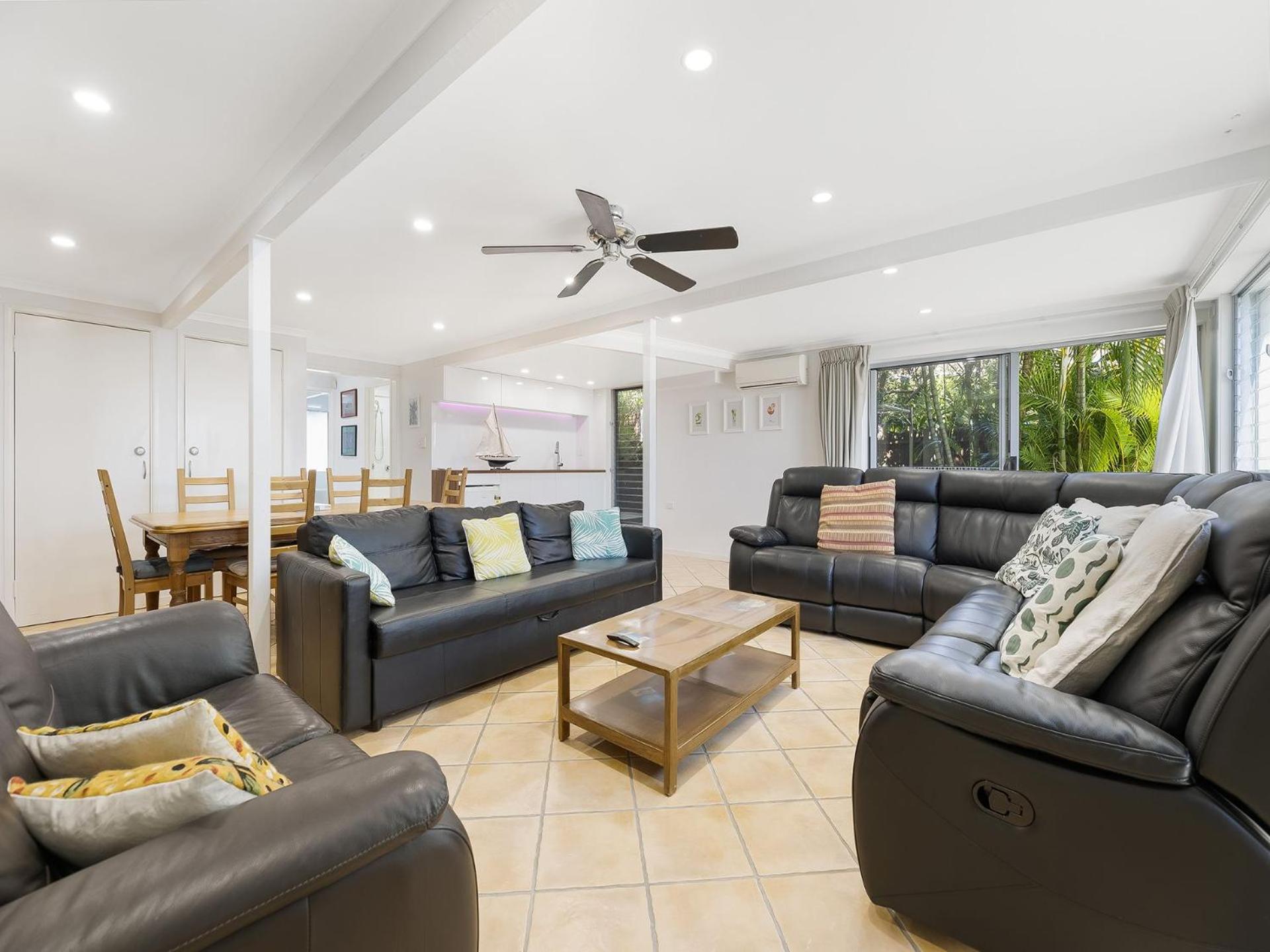1 Rowell Street Battery Hill QLD