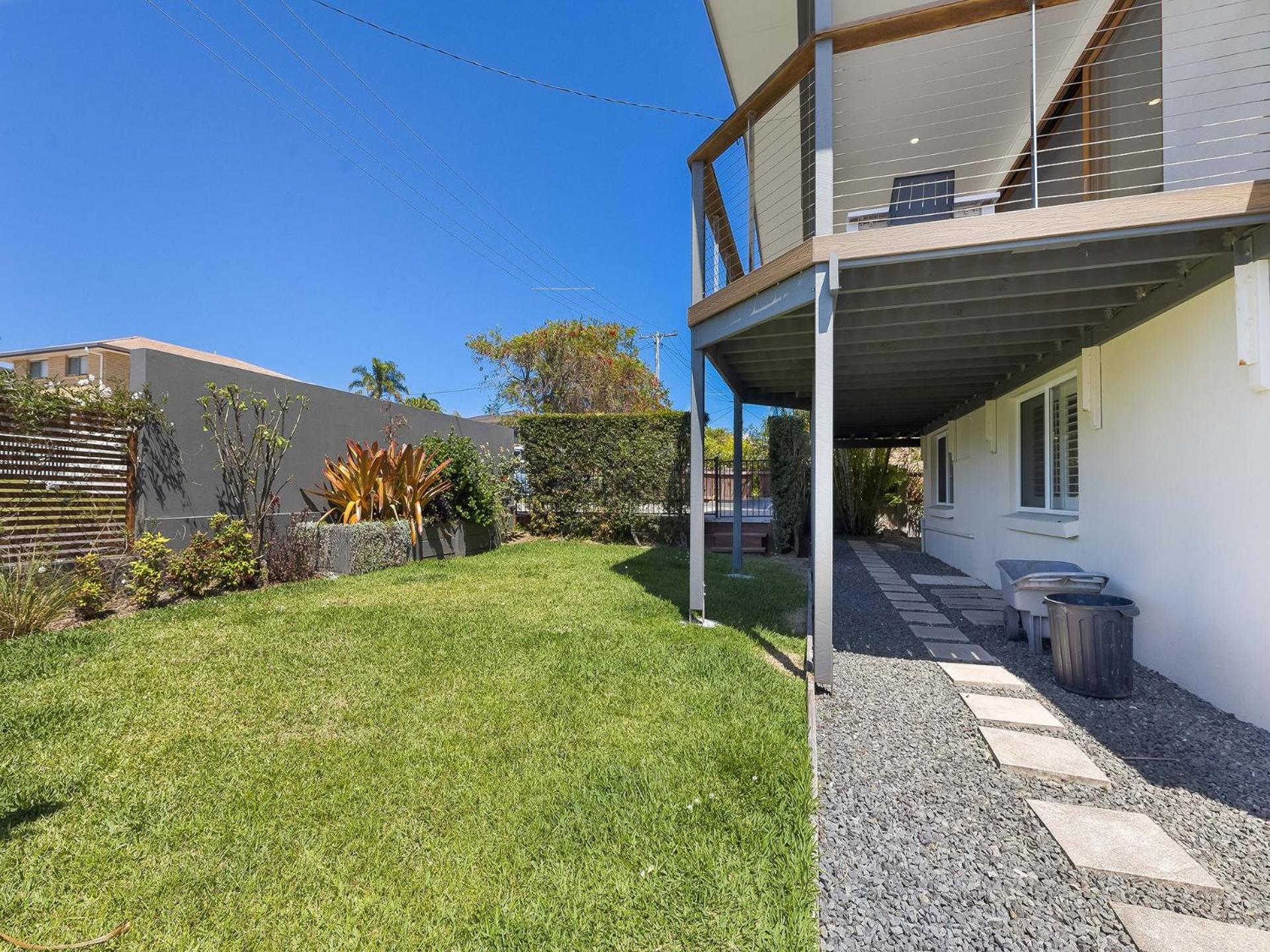 1 Rowell Street Battery Hill QLD