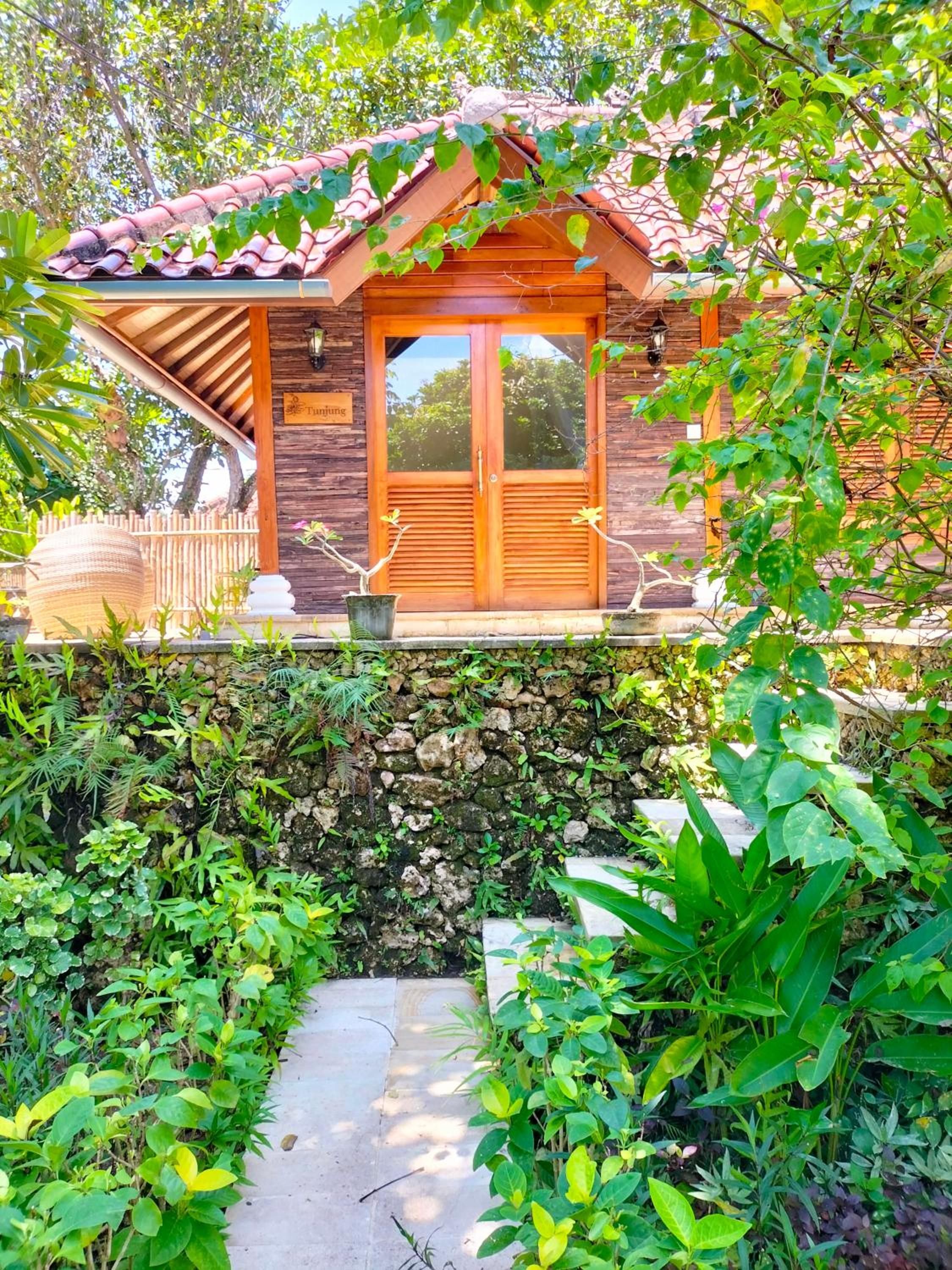 Hotel Rasasvada cottages - Image 1