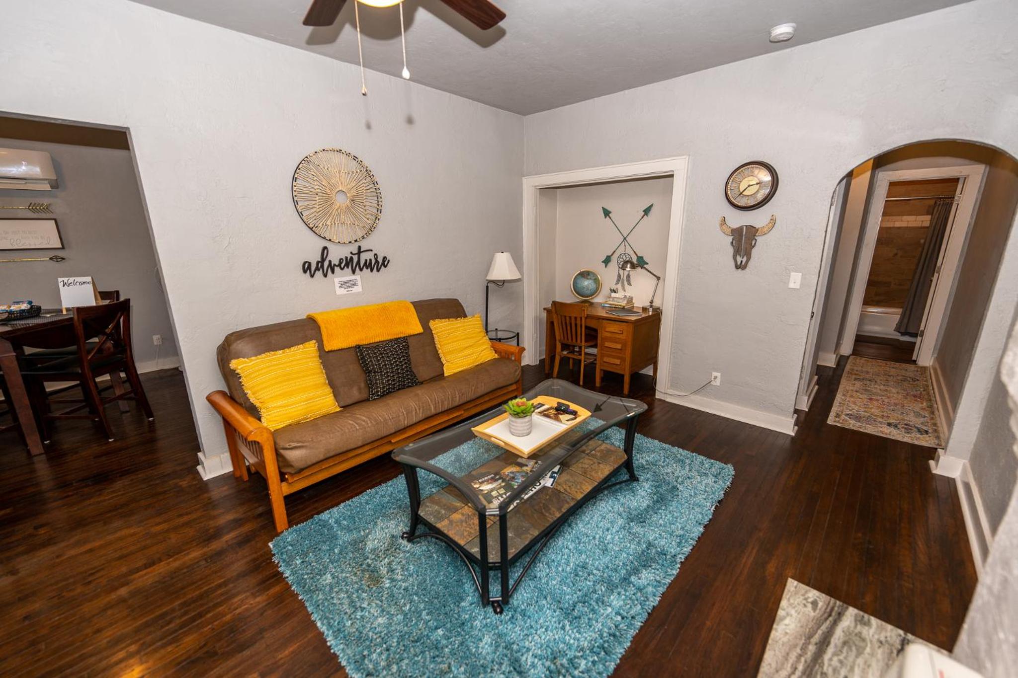 The Charm Chickasha, Fiber WIFI, Washer & Dryer, Near DT Chickasha and Leg Lamp! view 2