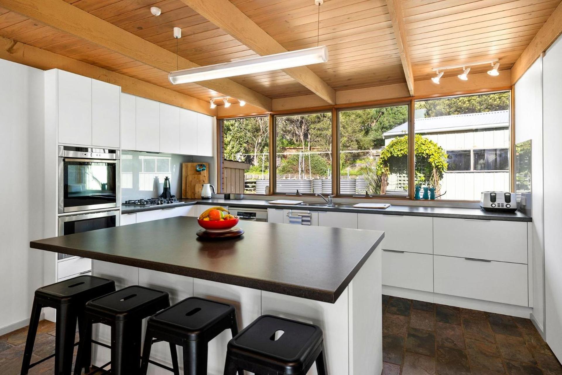 Breamlea Beach House 3
