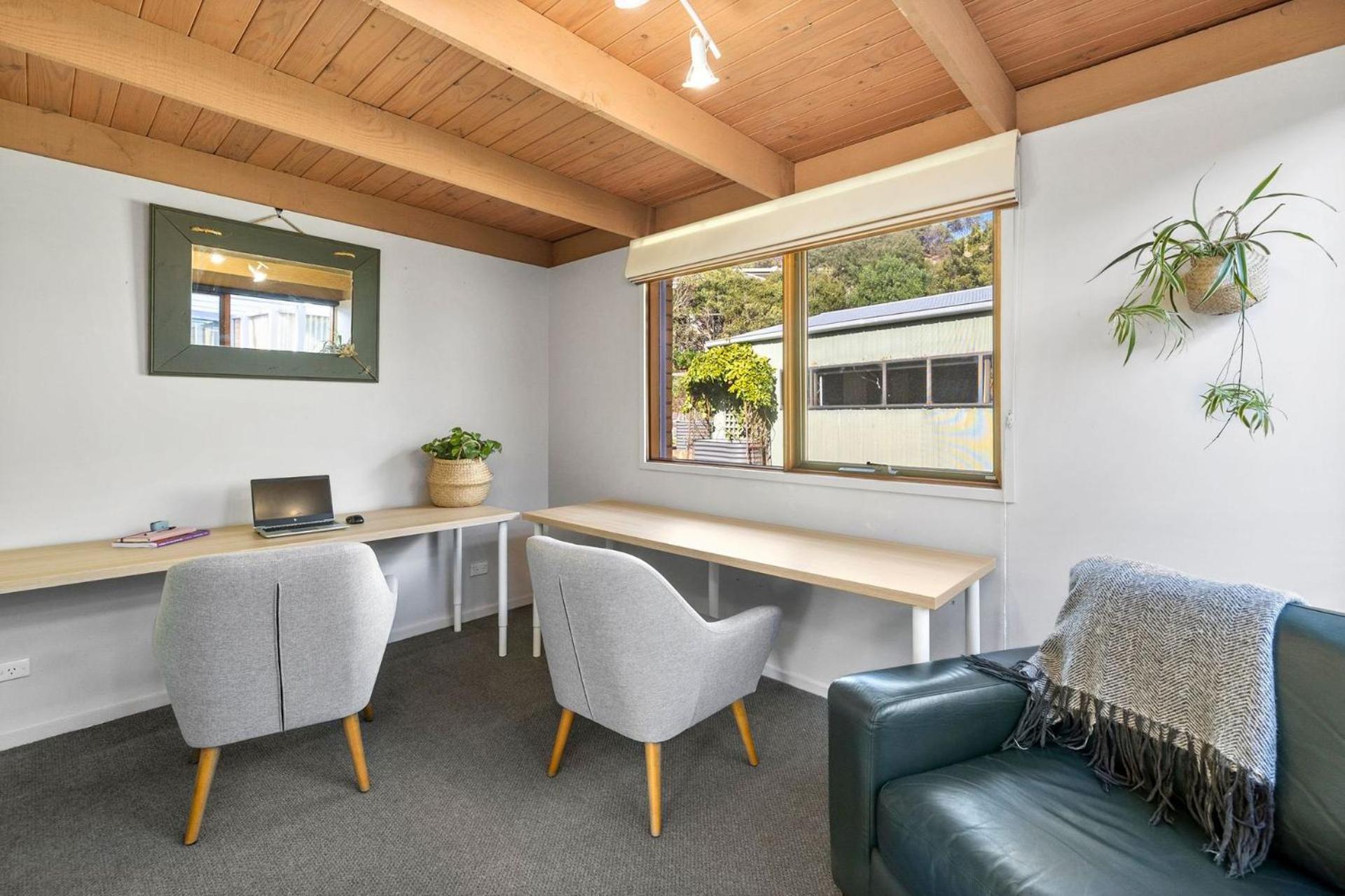 Breamlea Beach House 3