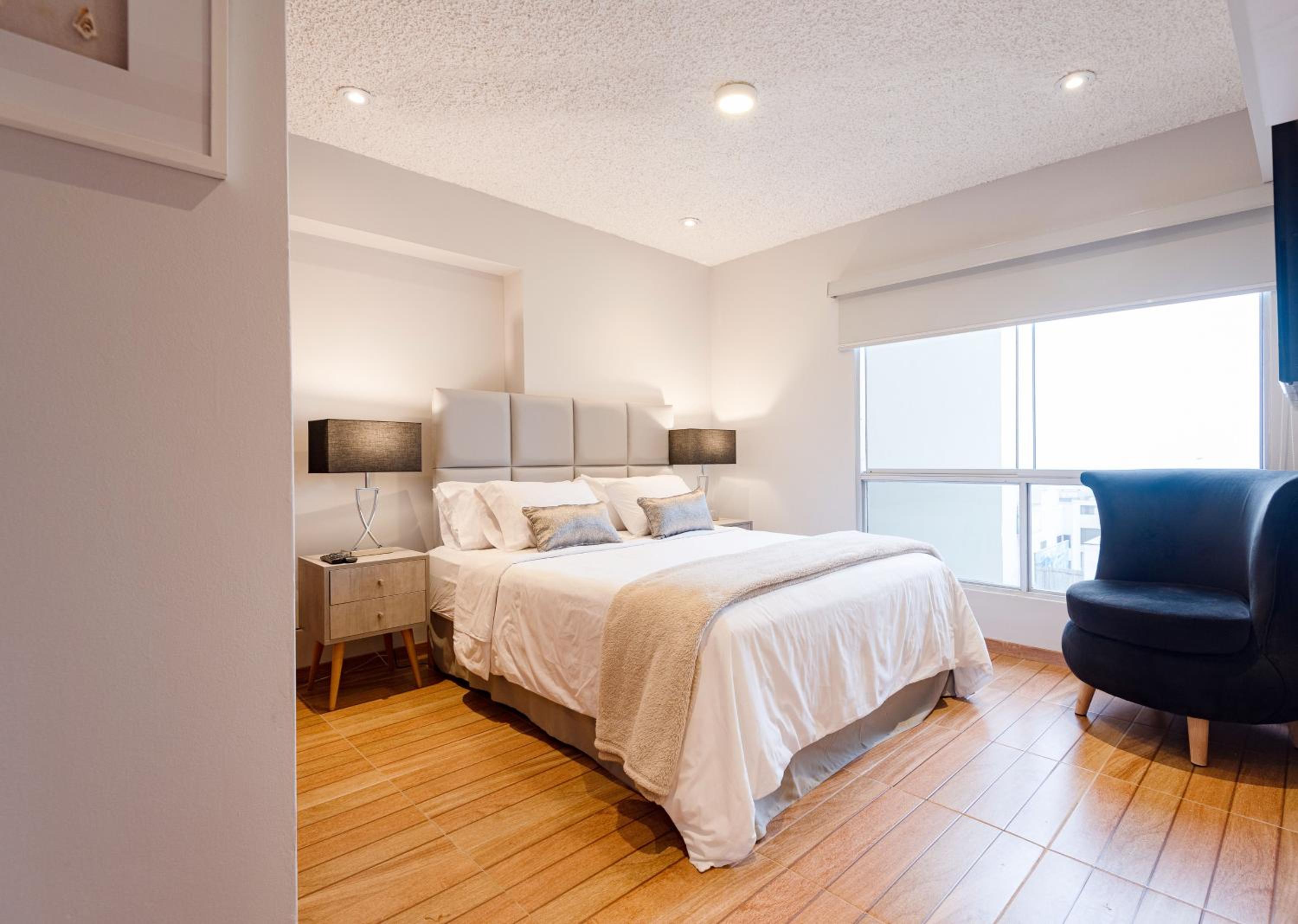 OceanFront Larcomar Apartments view 2