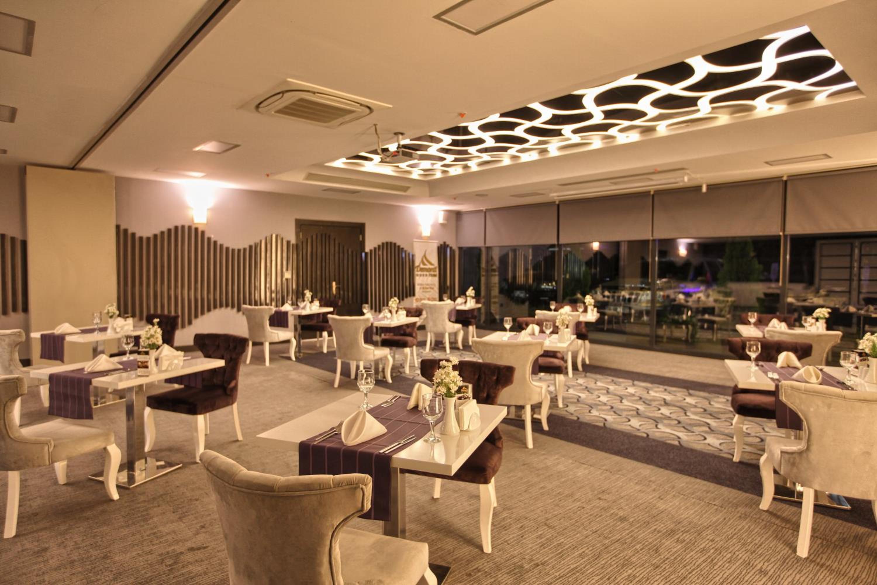 Demonti Hotel - Image 49