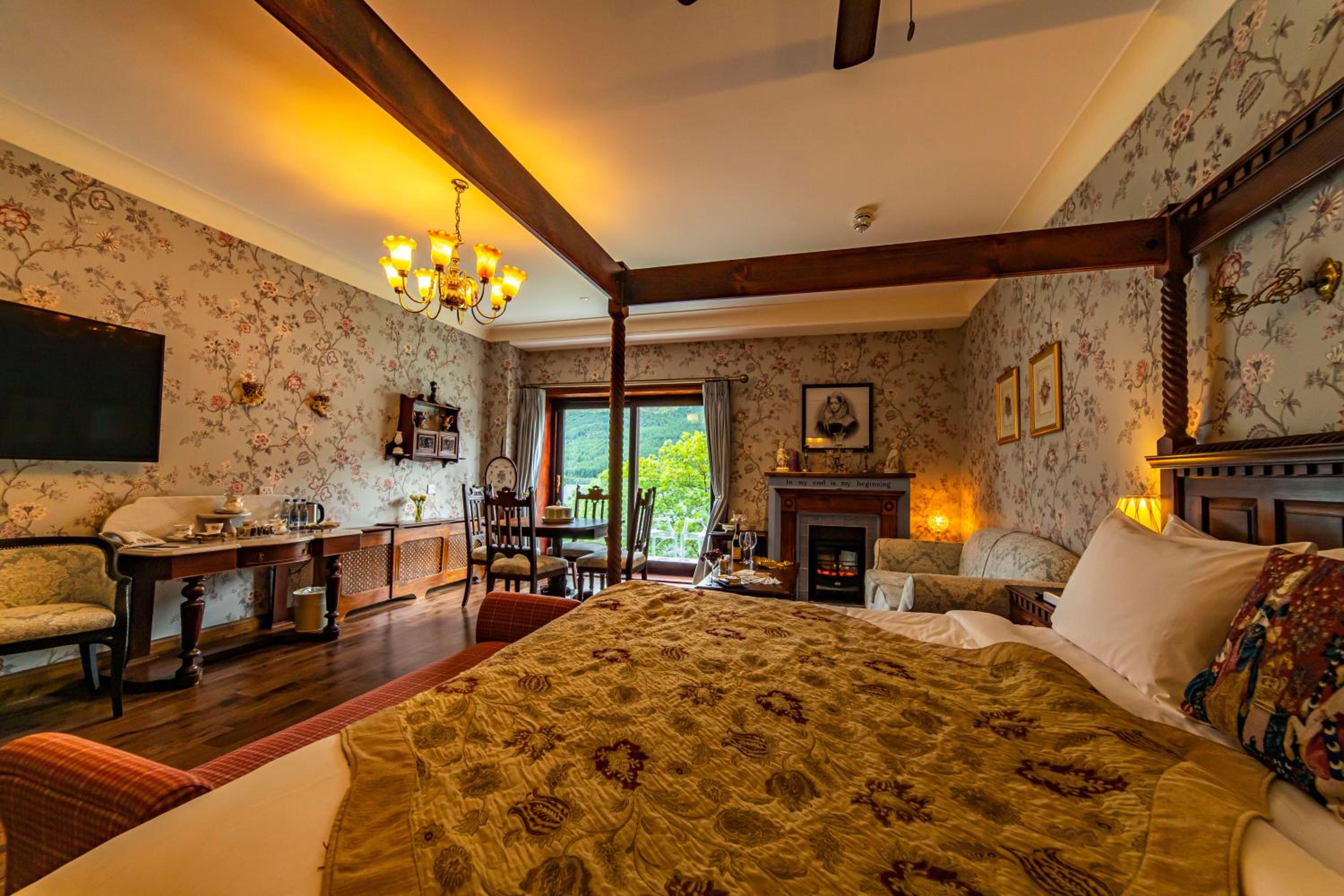 The Whispering Pine Lodge