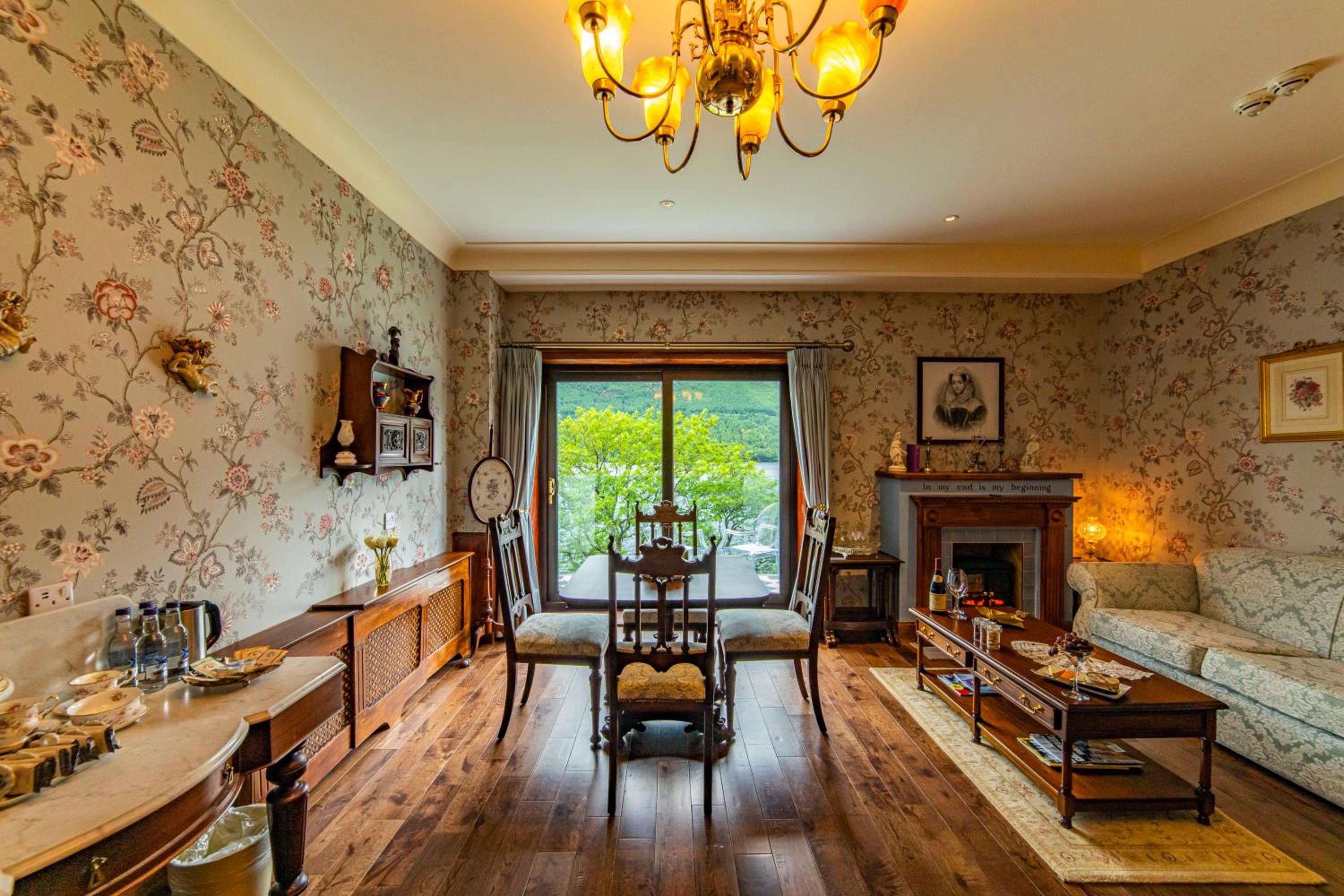 The Whispering Pine Lodge