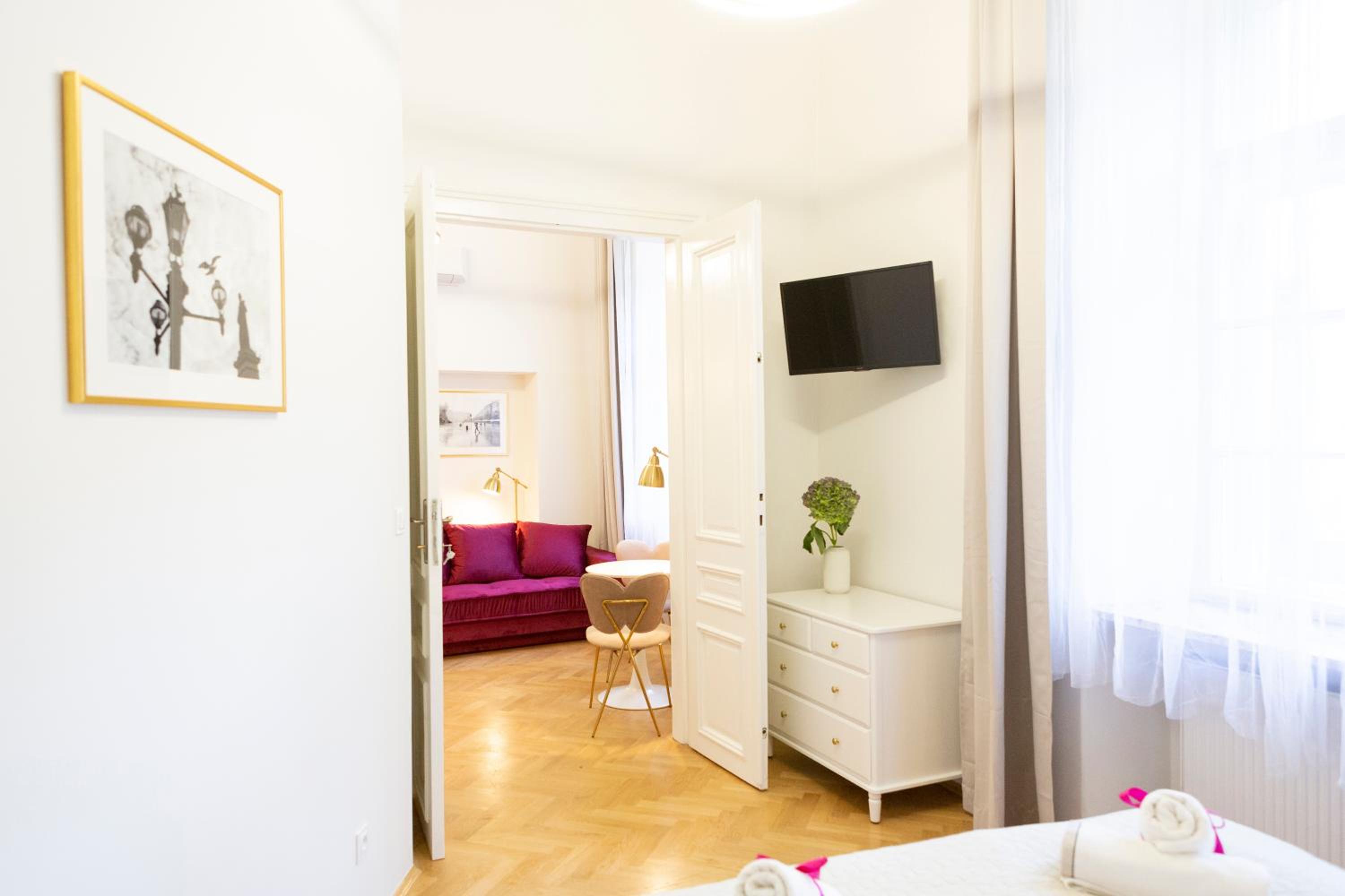 Apartments Roman