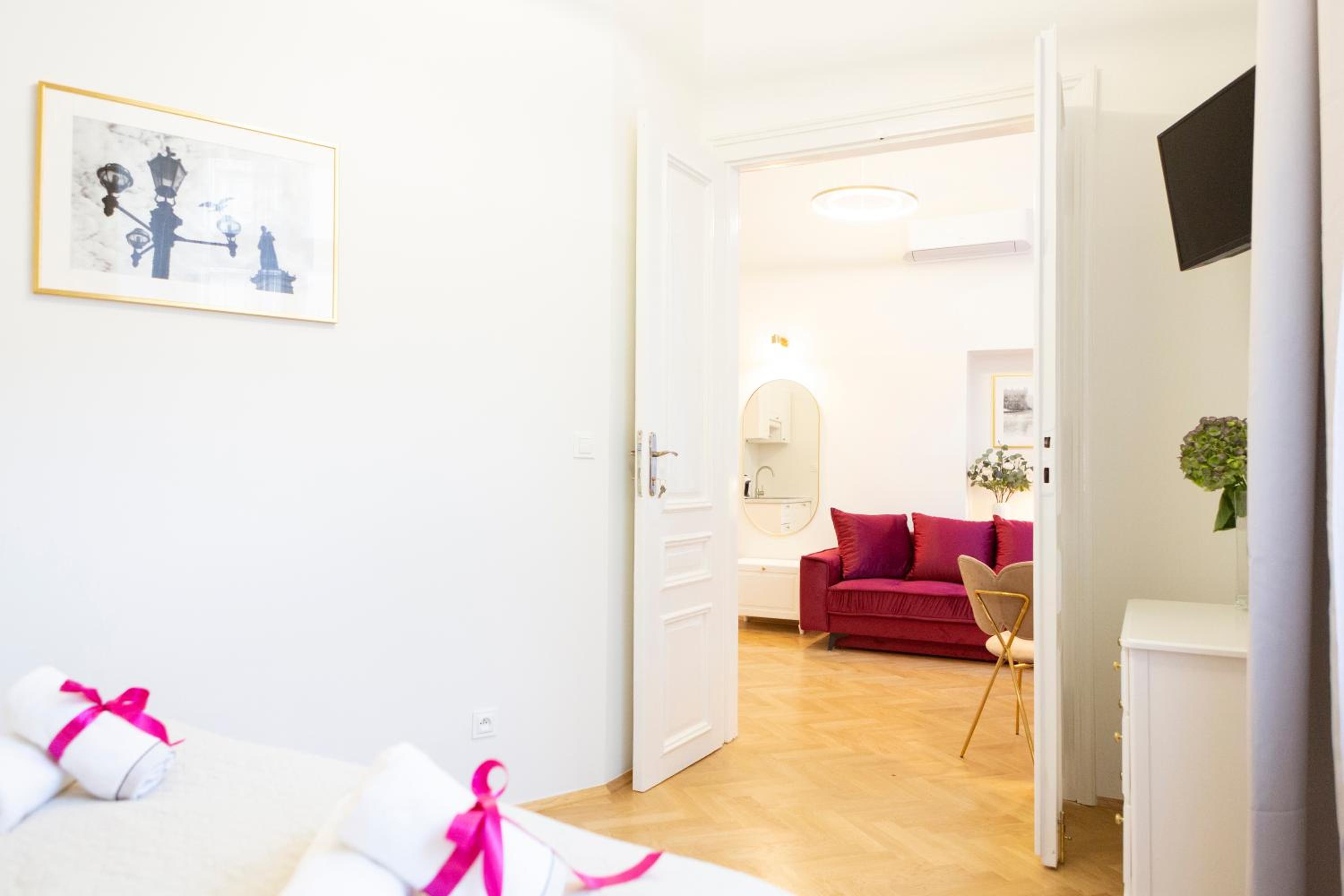 Apartments Roman