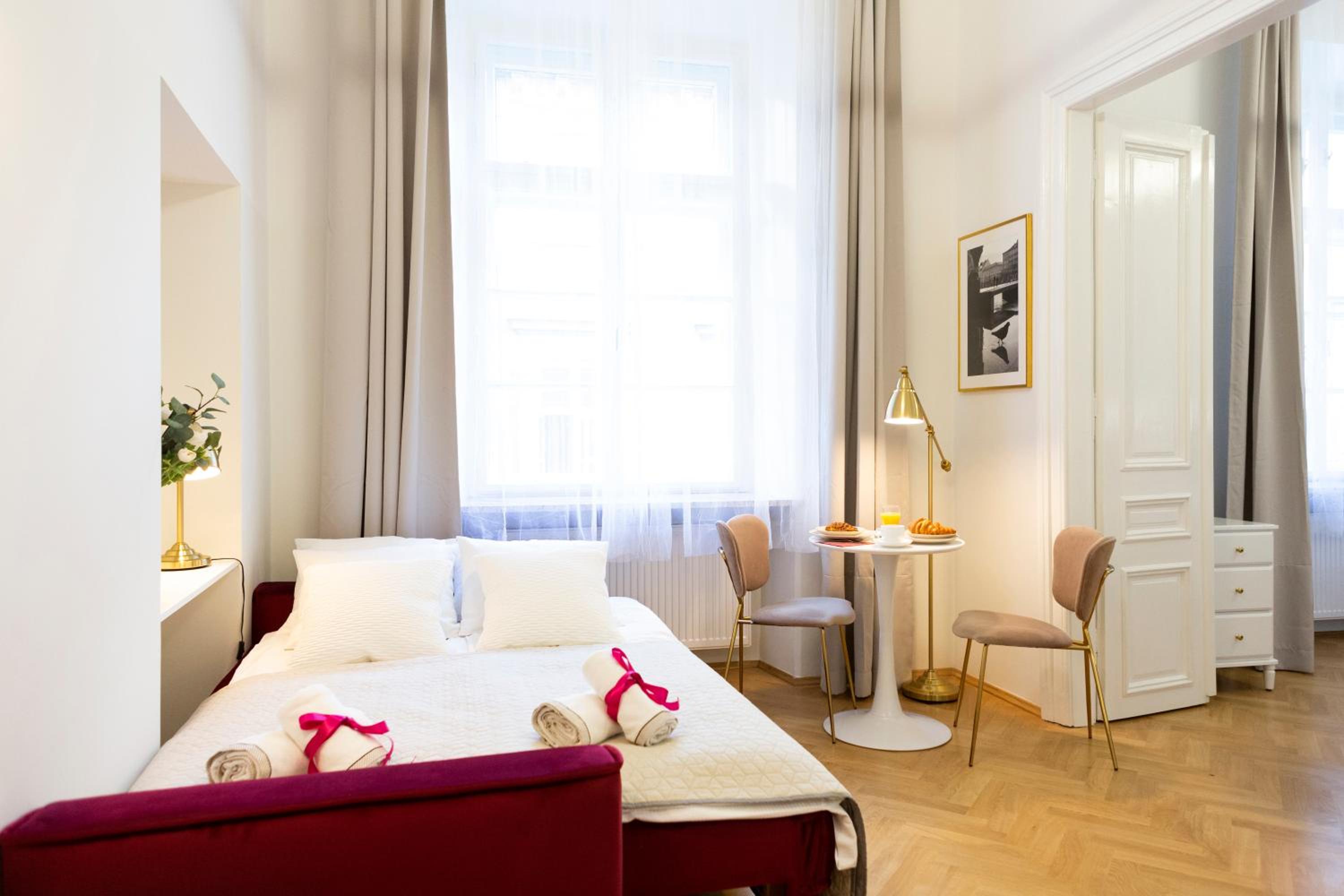 Apartments Roman