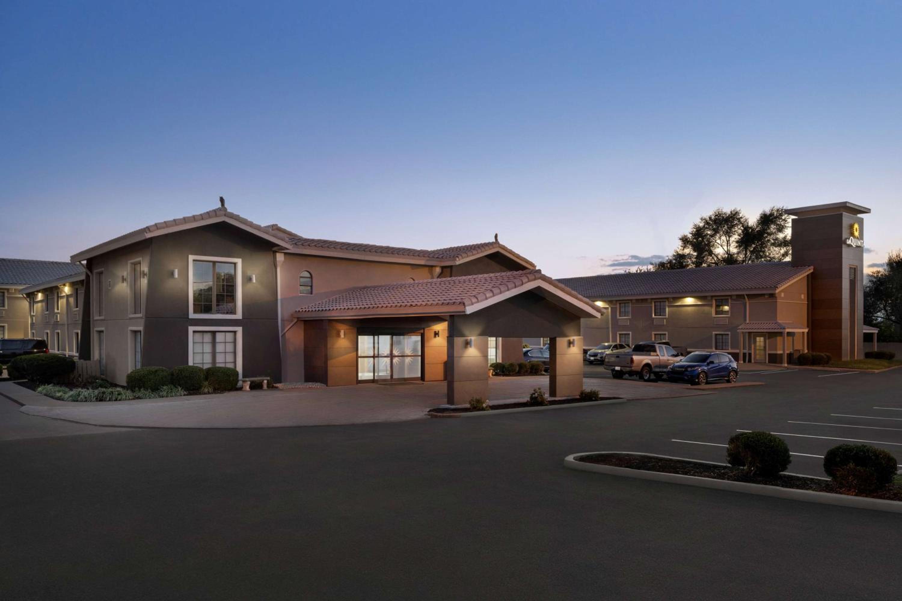 Lexington Vacations - La Quinta Inn Lexington-Horse Park - Property Image 70
