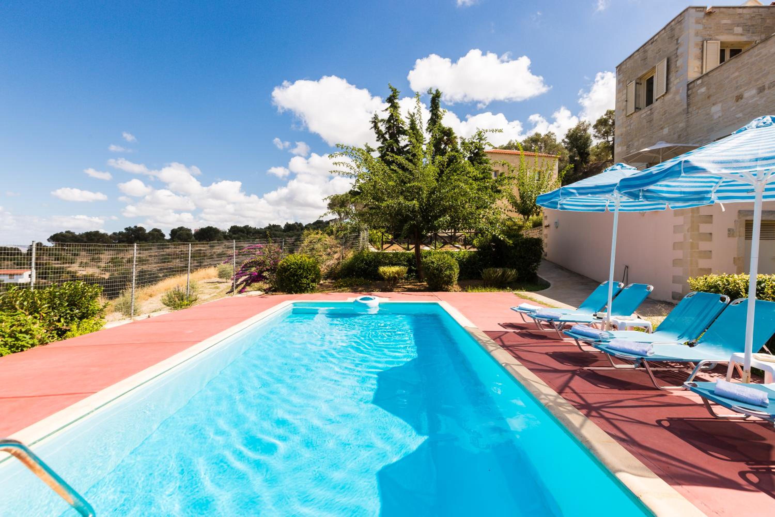 Maroulas Villa Estate
