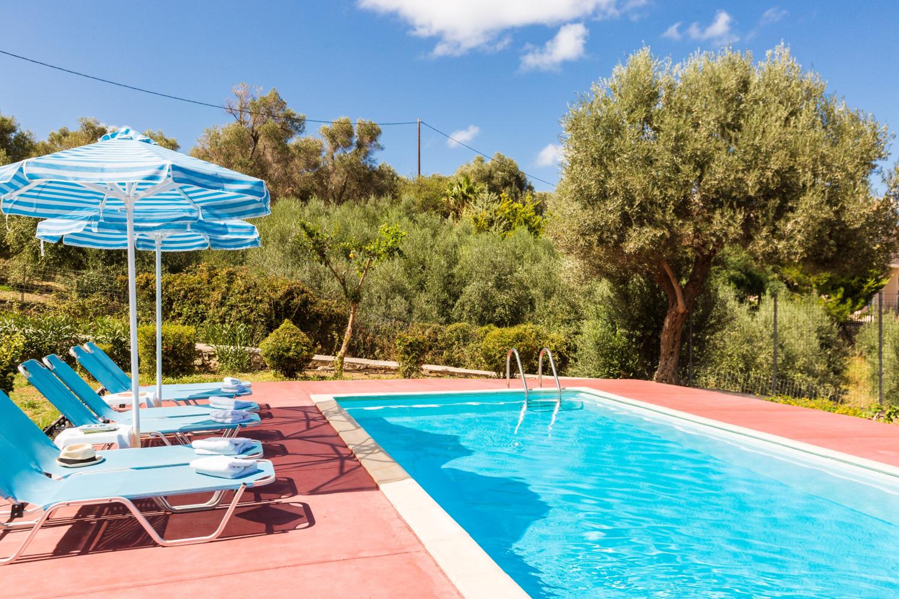 Maroulas Villa Estate