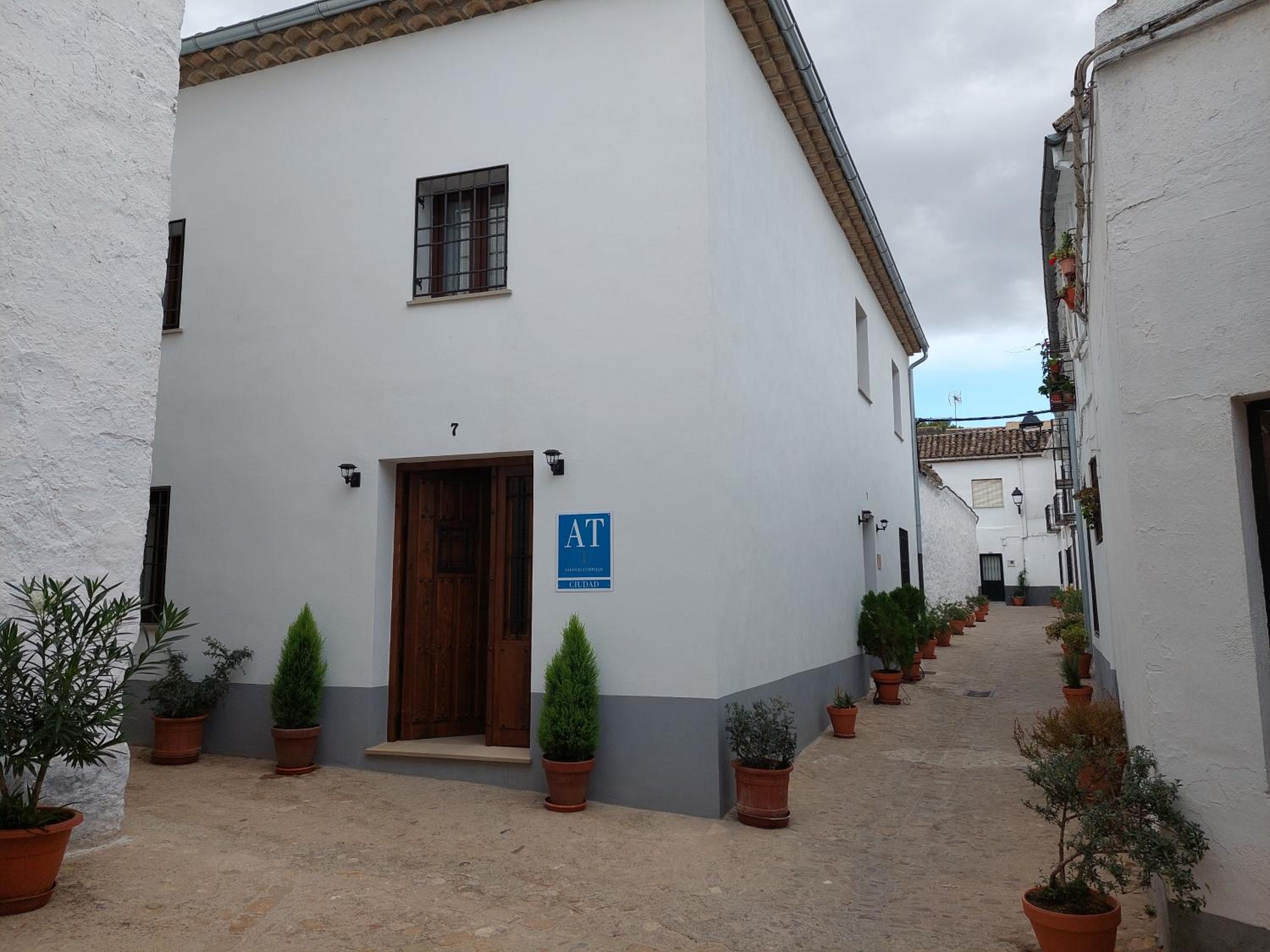 Apartamentos Turísticos El AOVE