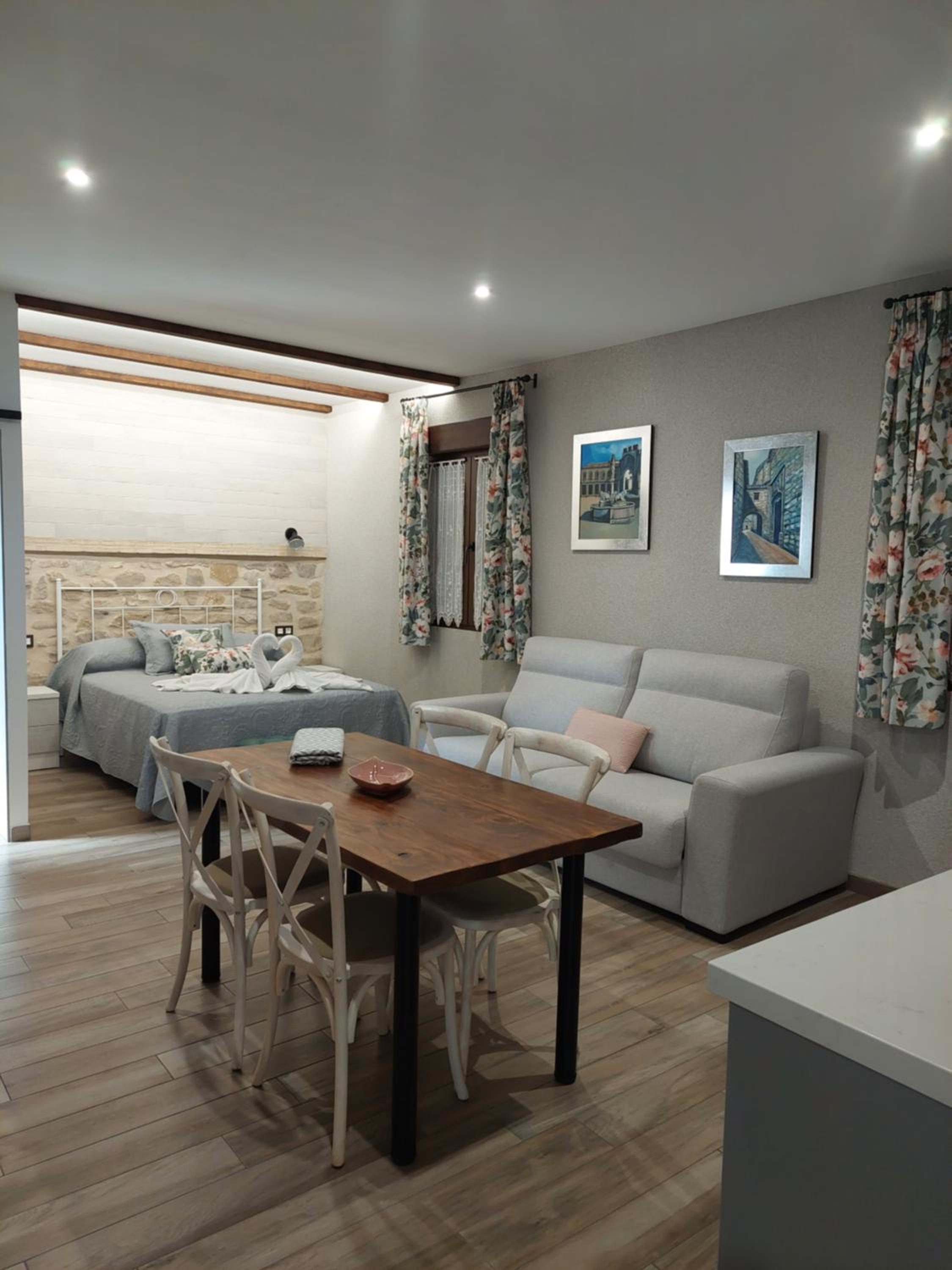 Apartamentos Turísticos El AOVE