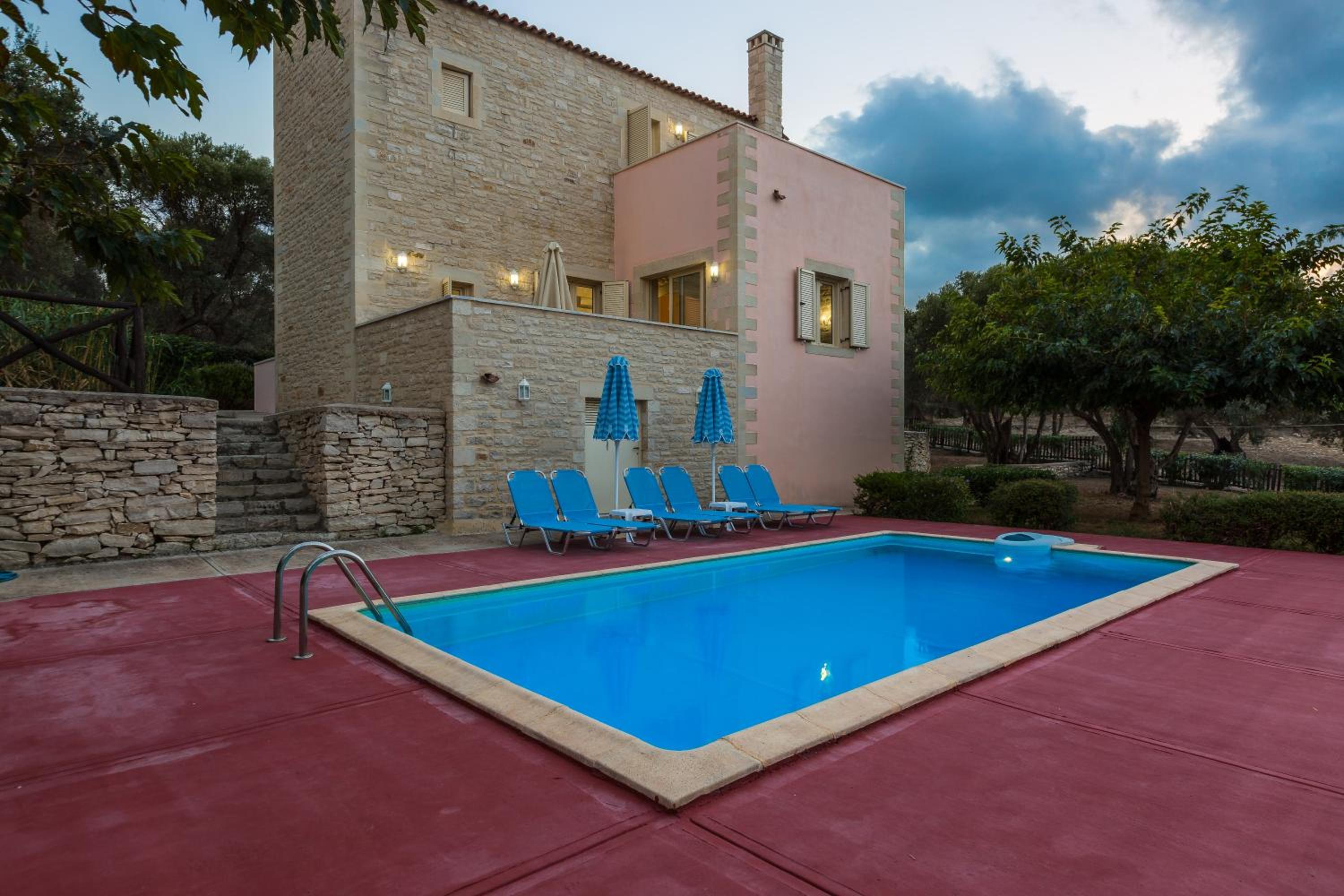 Maroulas Villa Estate