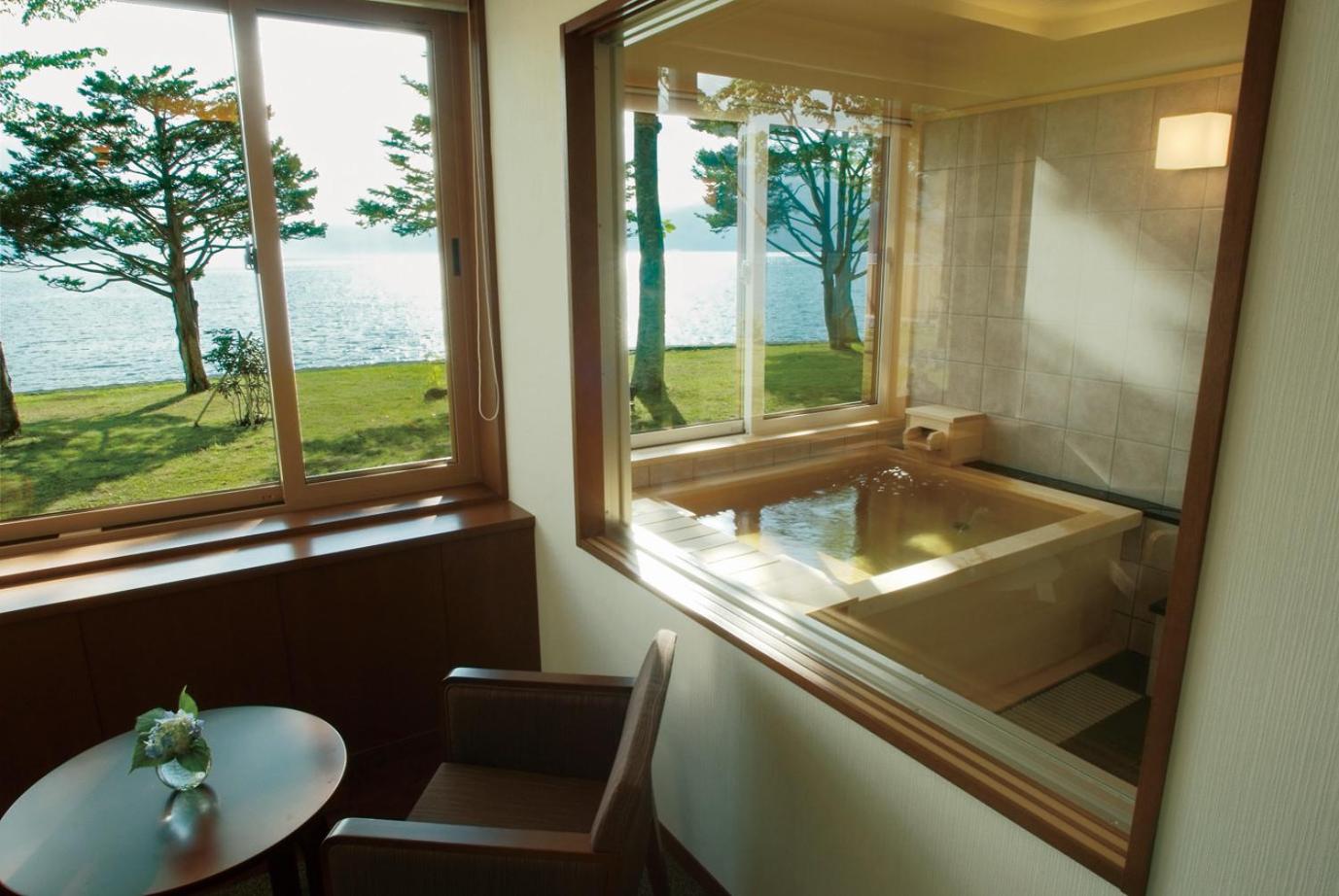 Hokkaido Lakeside Hotel Suimeikaku Private hot spring inn-Adult Only