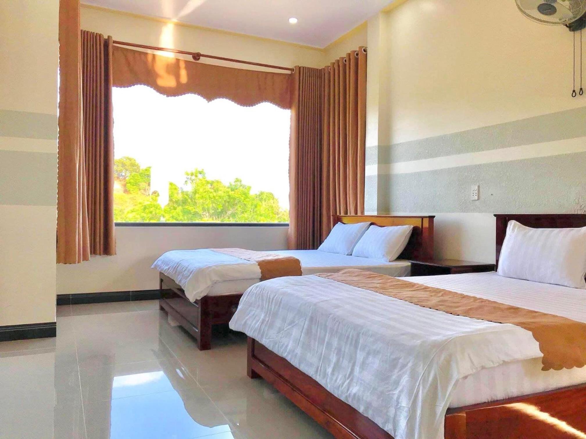 Quang Vinh Hồ Tràm