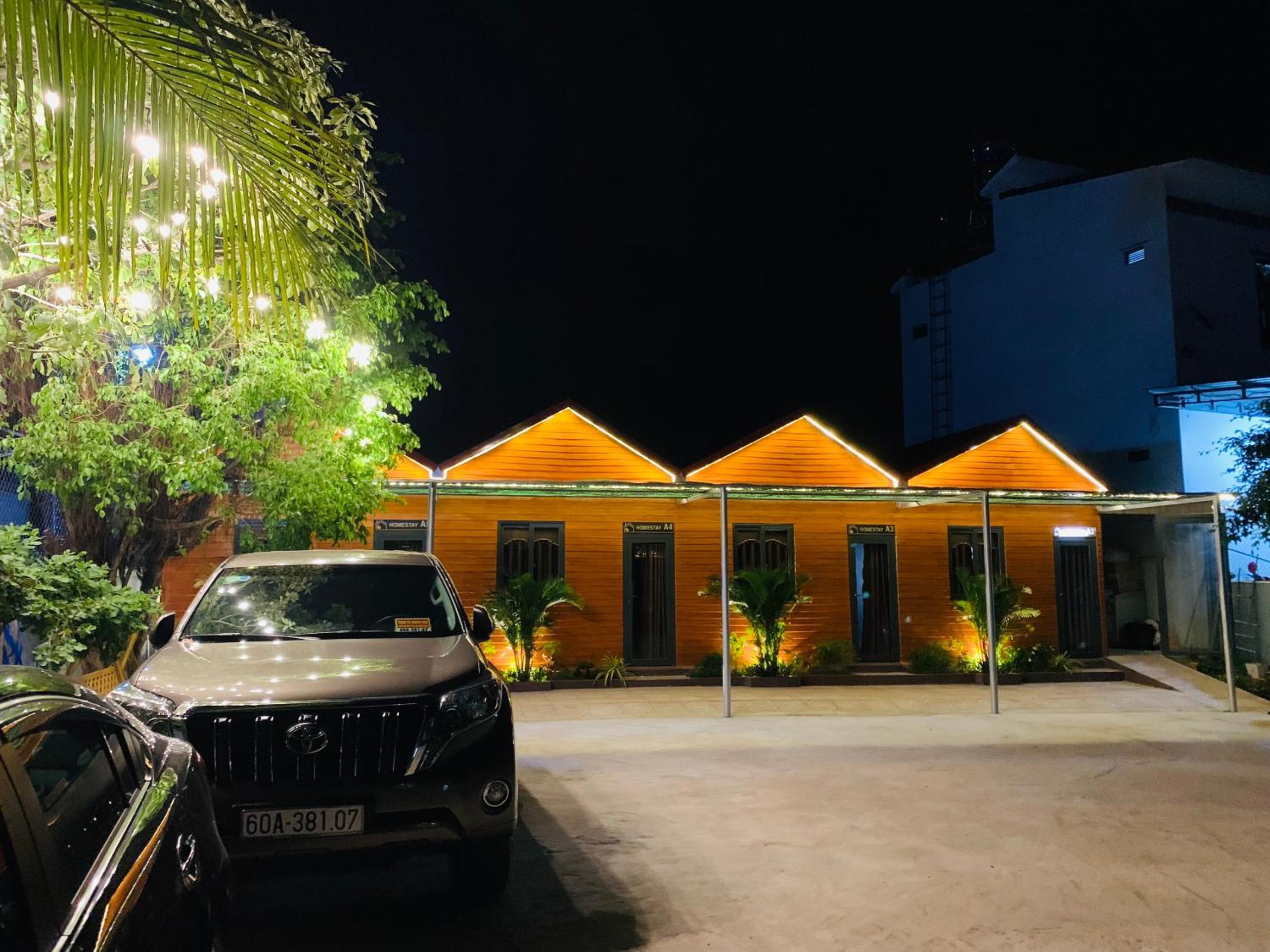 Quang Vinh Hồ Tràm