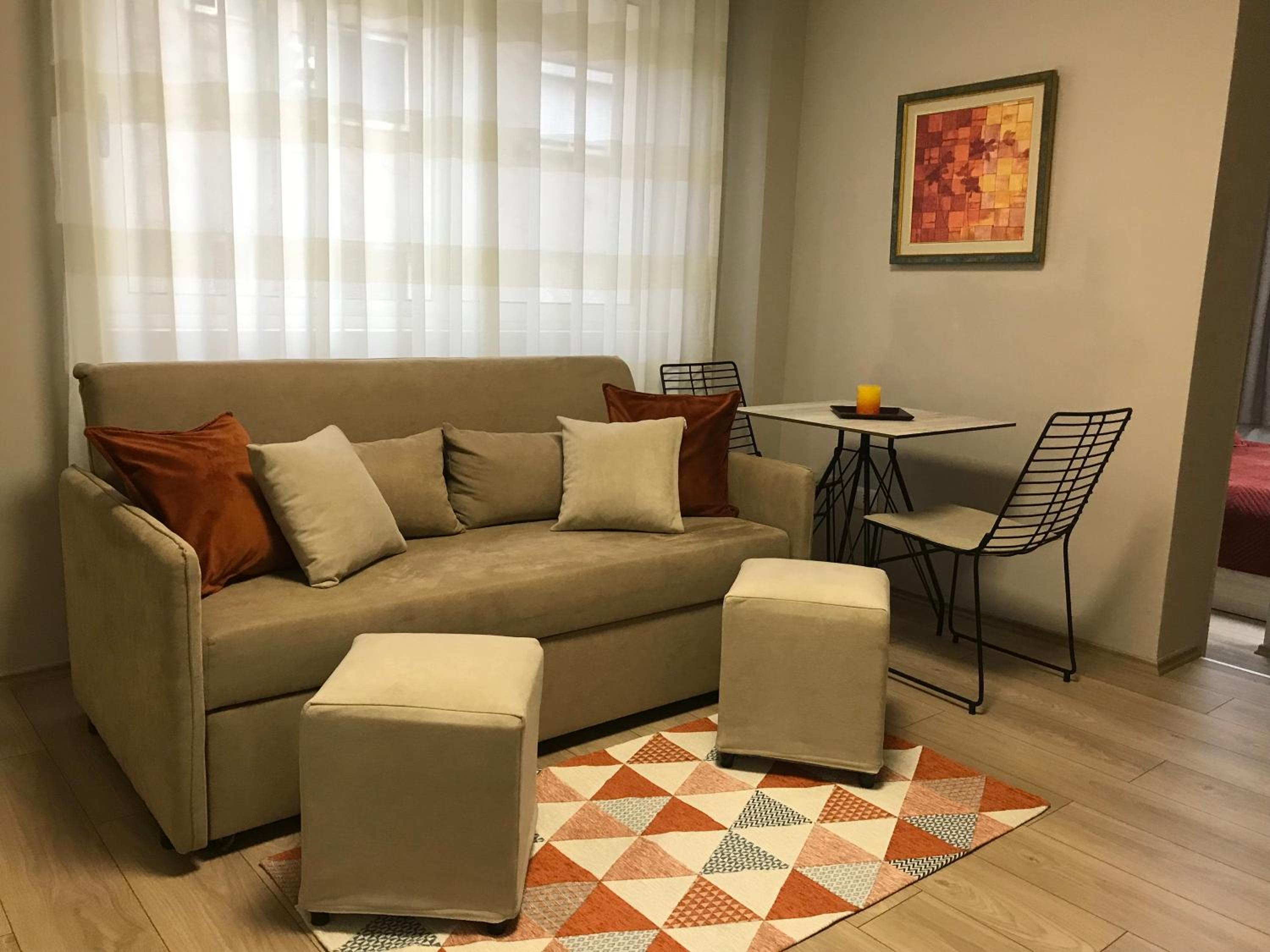 Home away from Home Apartment