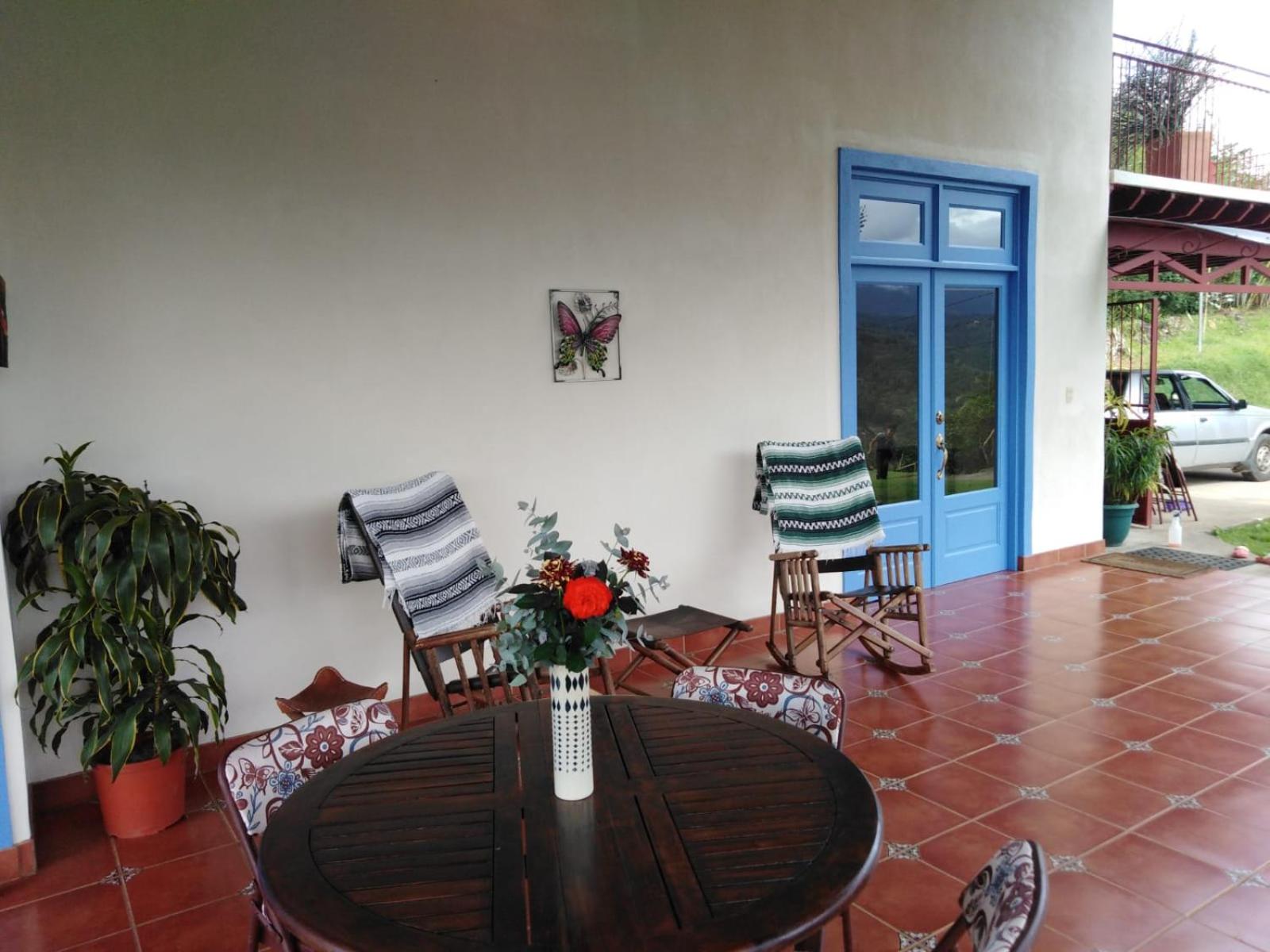 Casa Bartzis, Close to Orosi and Tapanti National Park