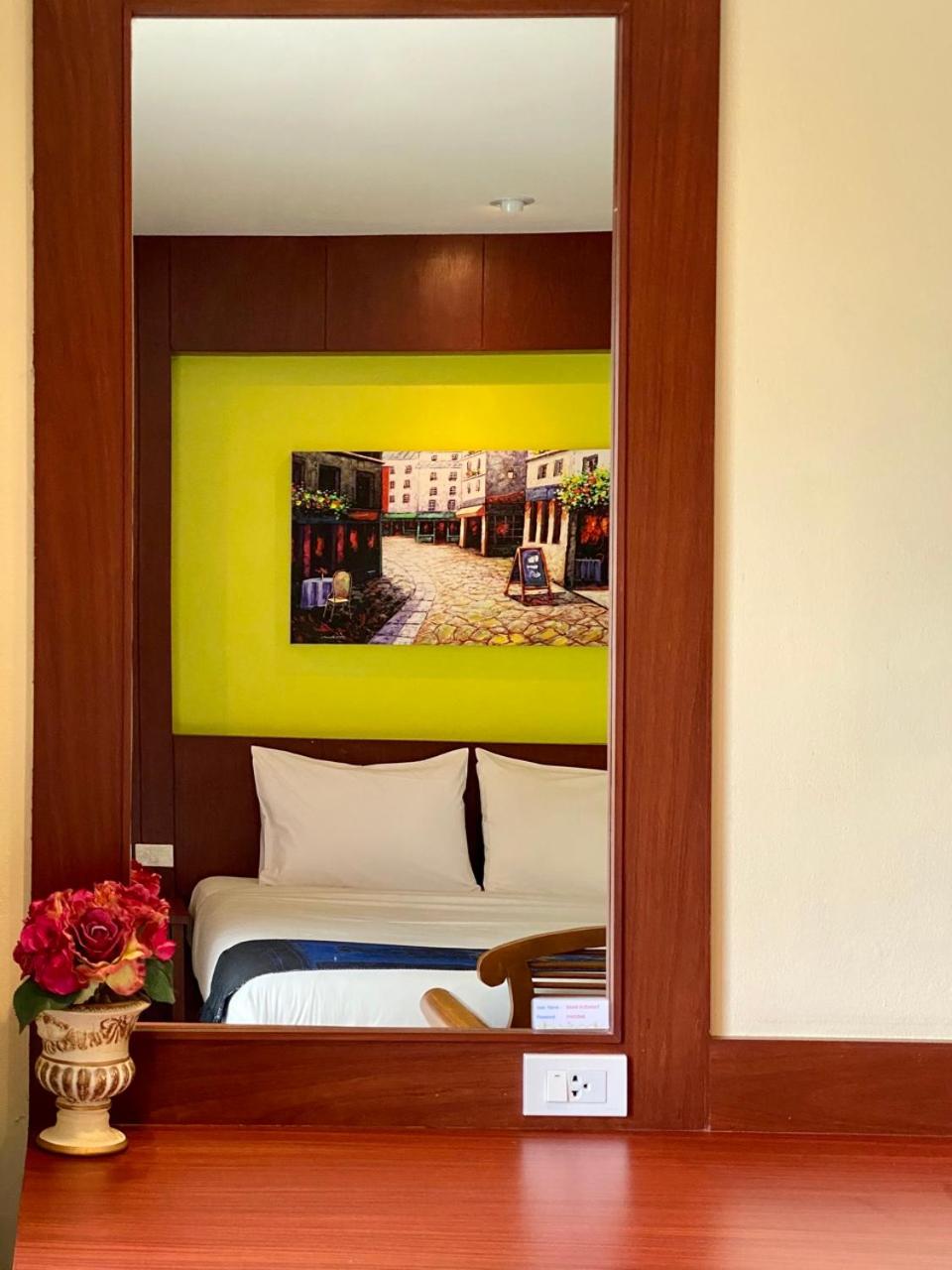 Baan Sudarat Hotel