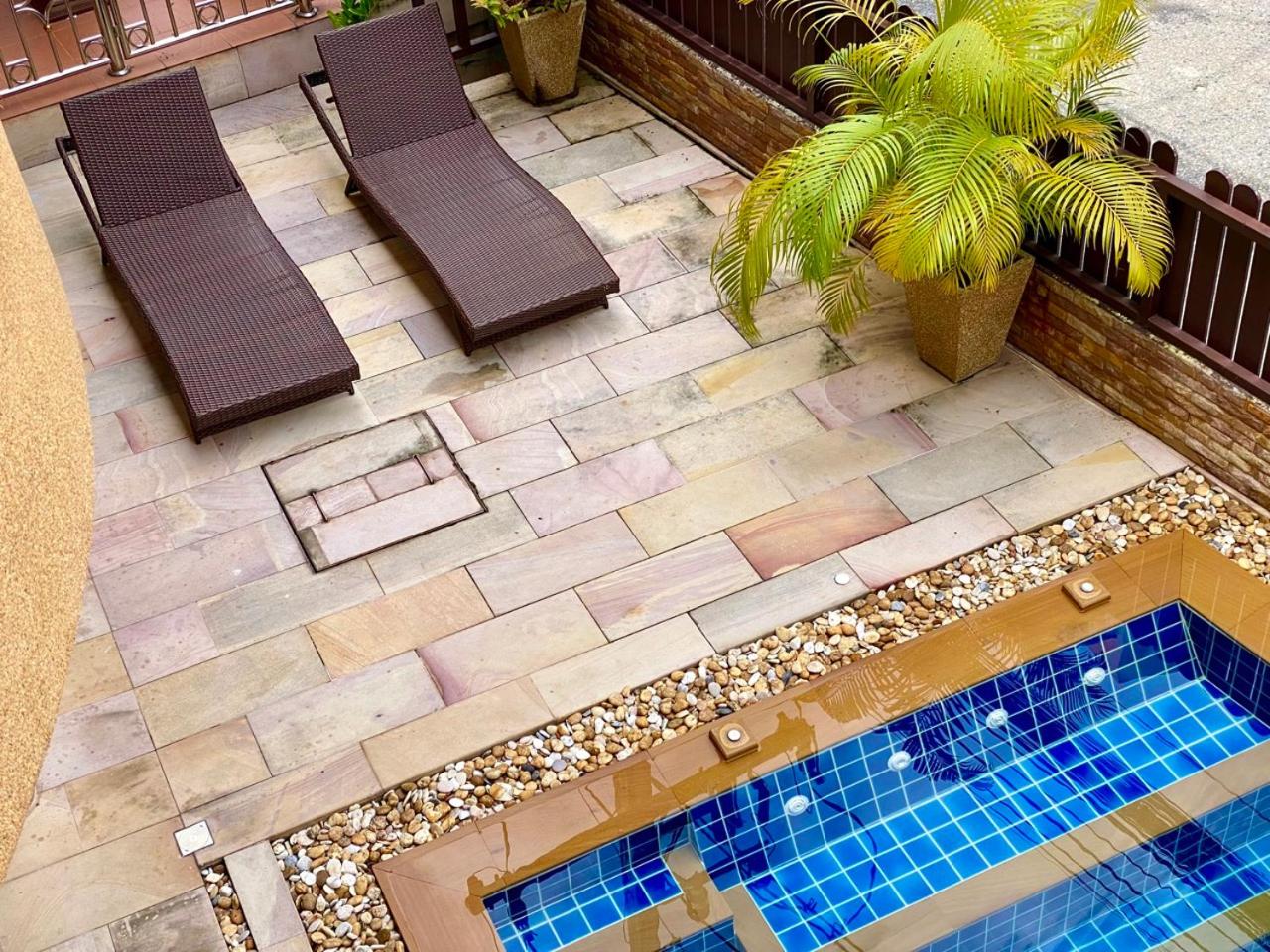 Baan Sudarat Hotel