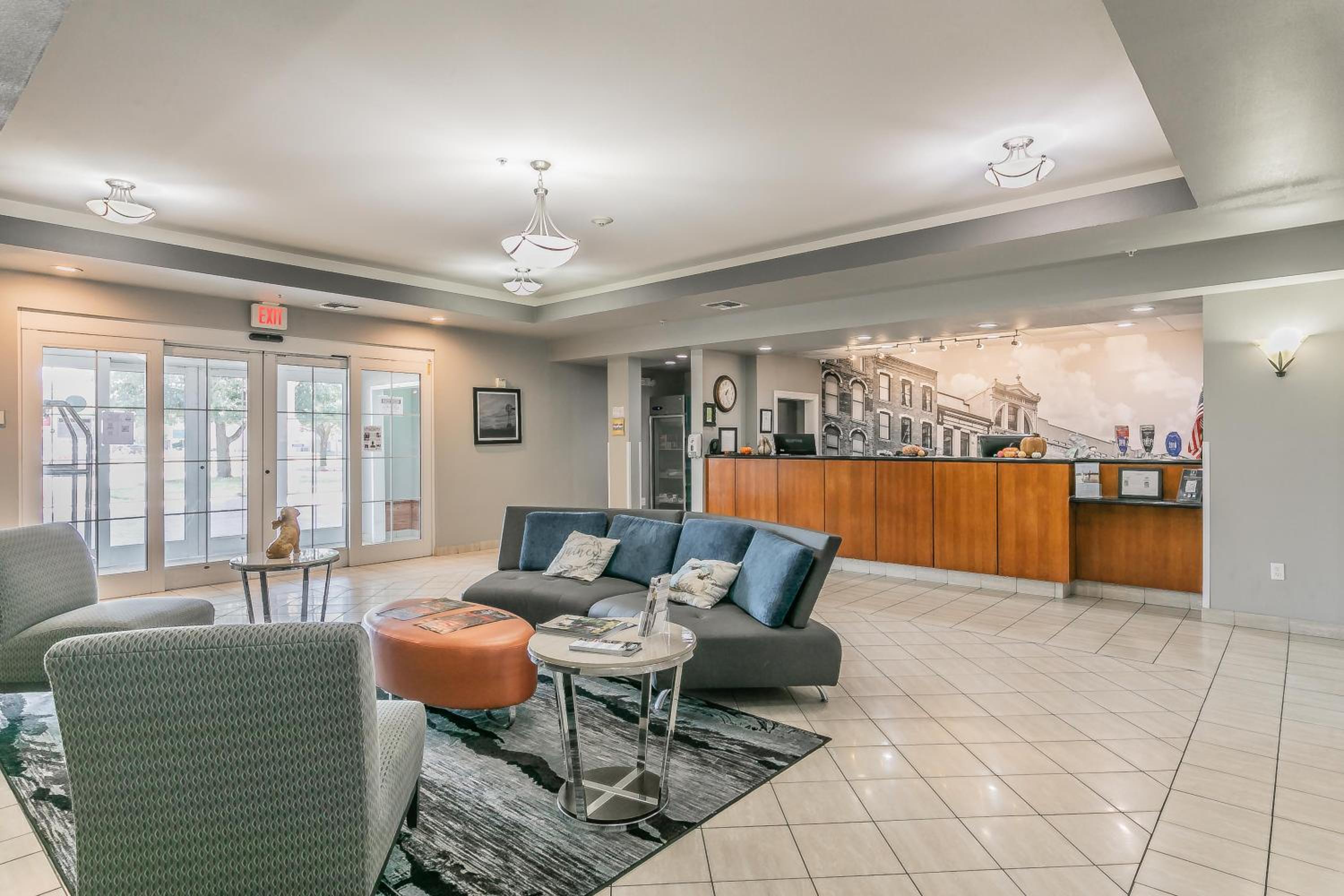 Glen Rose Vacations - La Quinta by Wyndham Granbury - Property Image 3