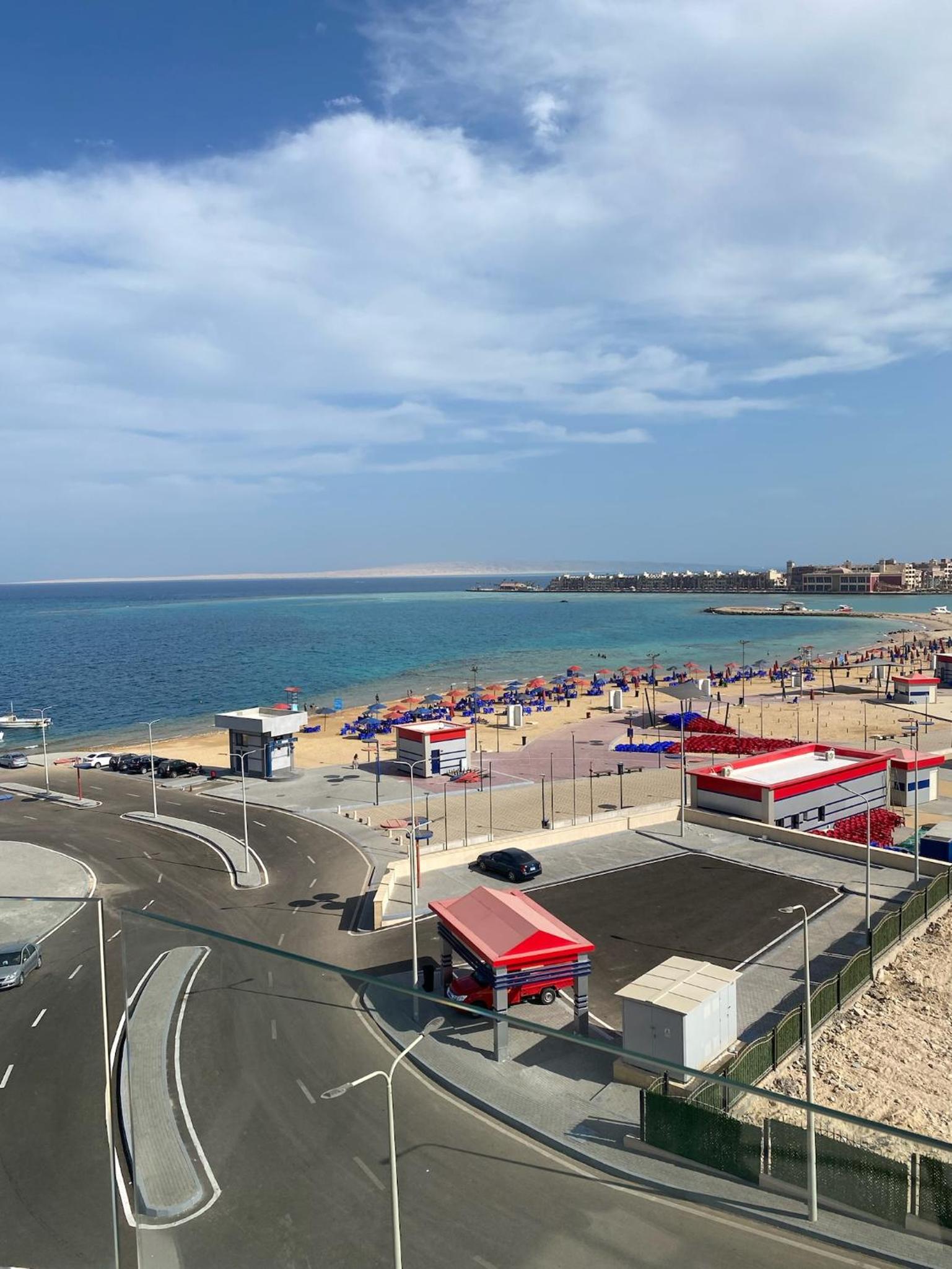 Blue Whale Hurghada Beach Front Apartments City Centre