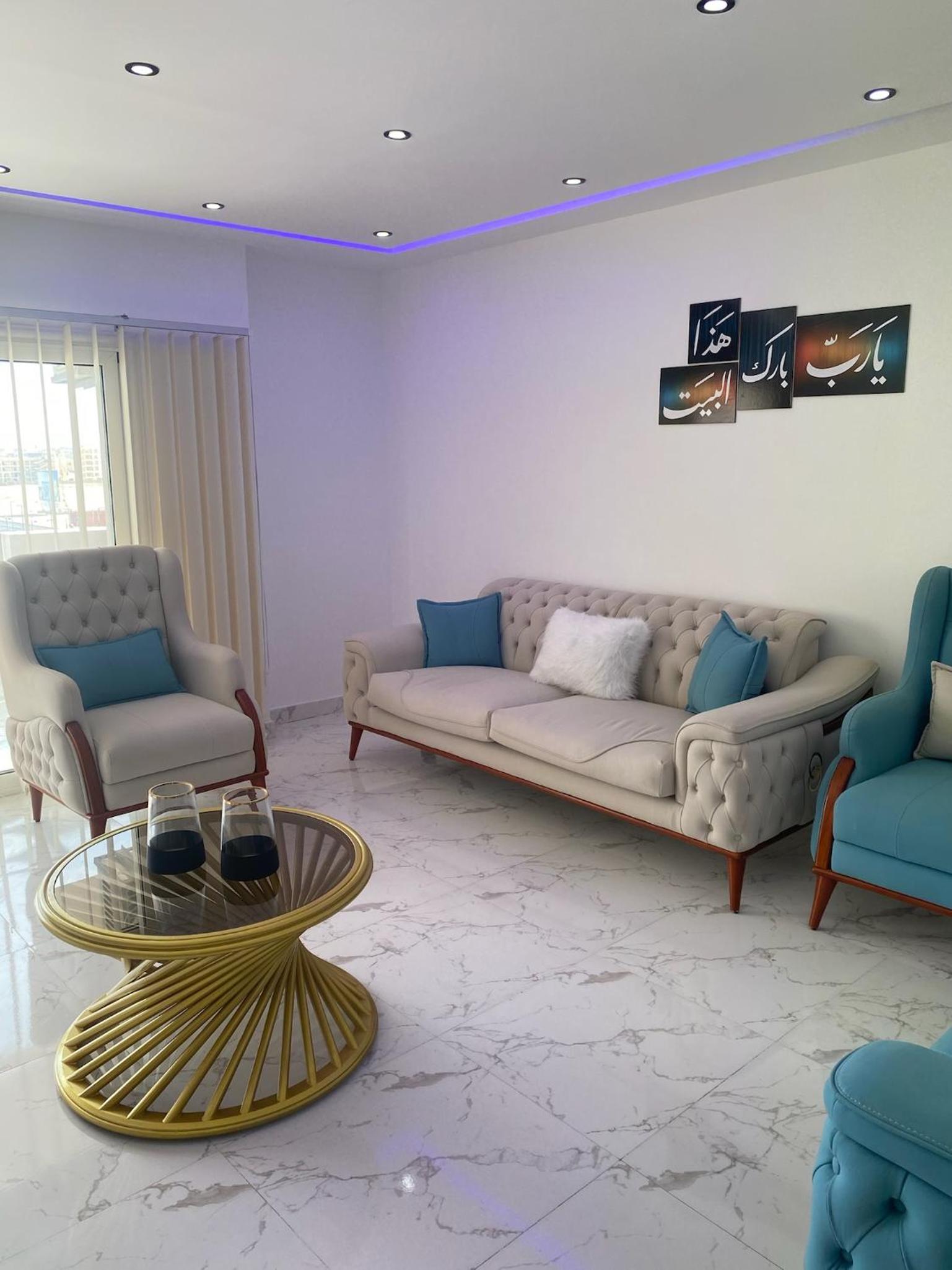Blue Whale Hurghada Beach Front Apartments City Centre